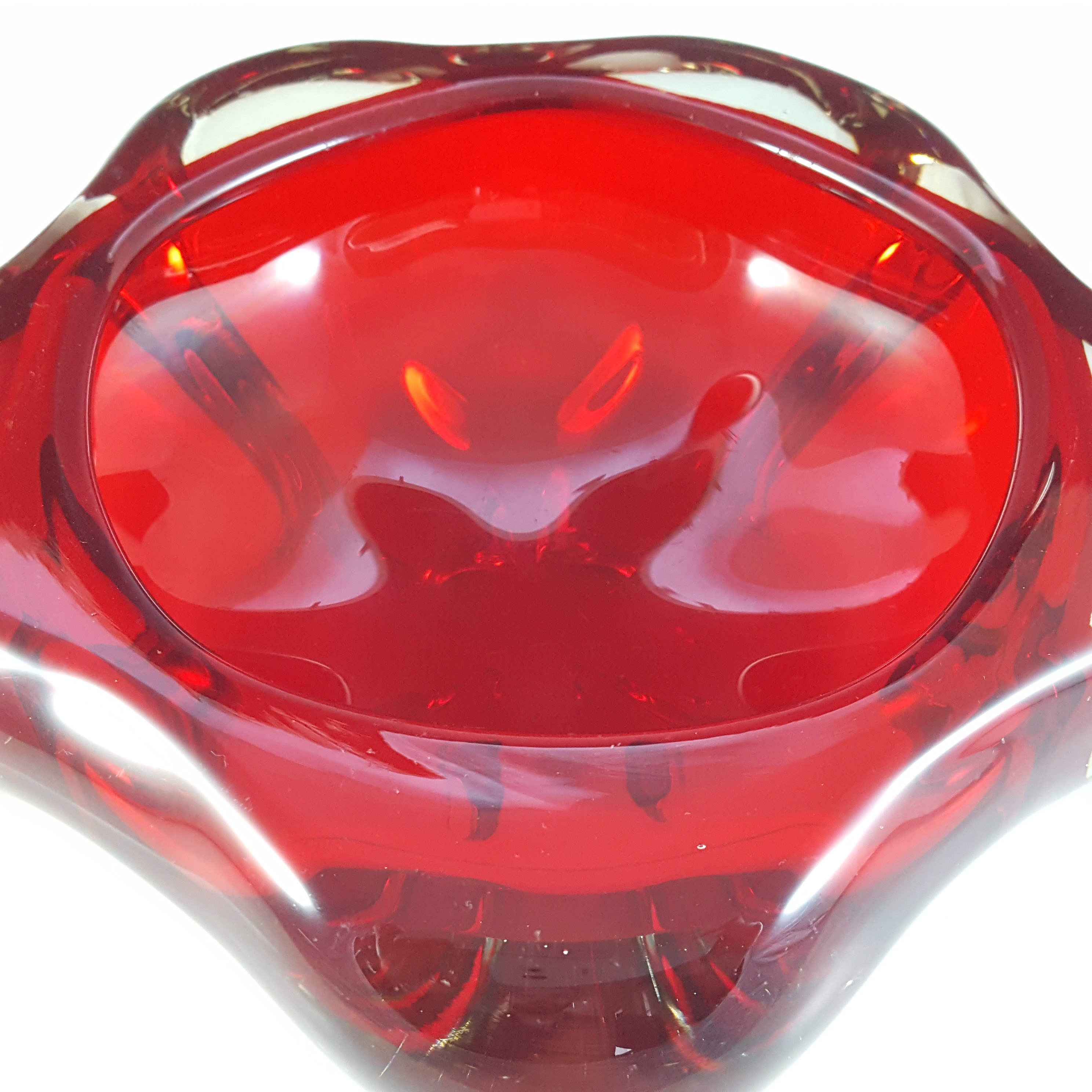 Whitefriars #9408 Ruby Red Glass Lobed Bowl / Ashtray - Click Image to Close