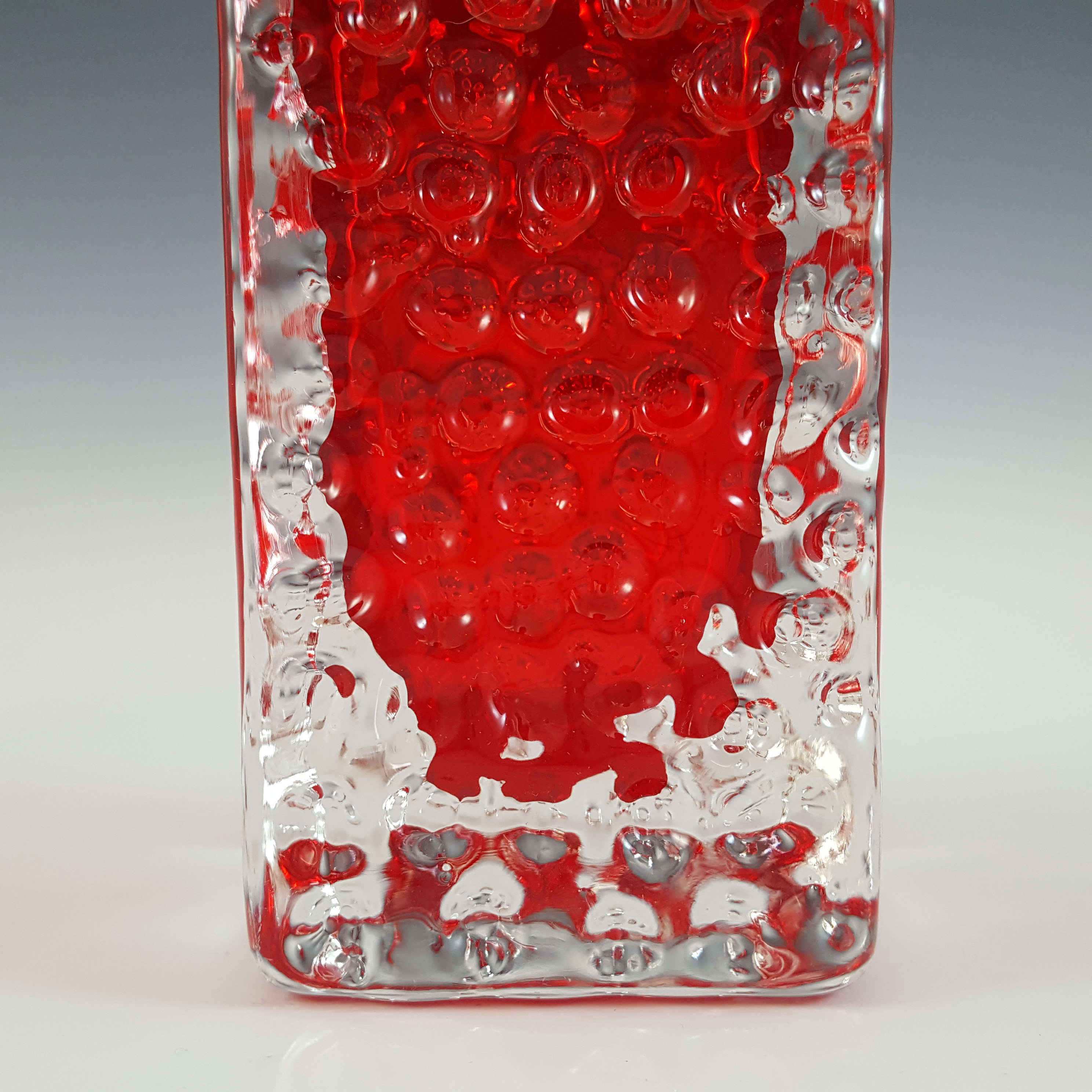 (image for) Whitefriars #9808 Baxter Ruby Red Glass 8" Nailhead Vase - Click Image to Close