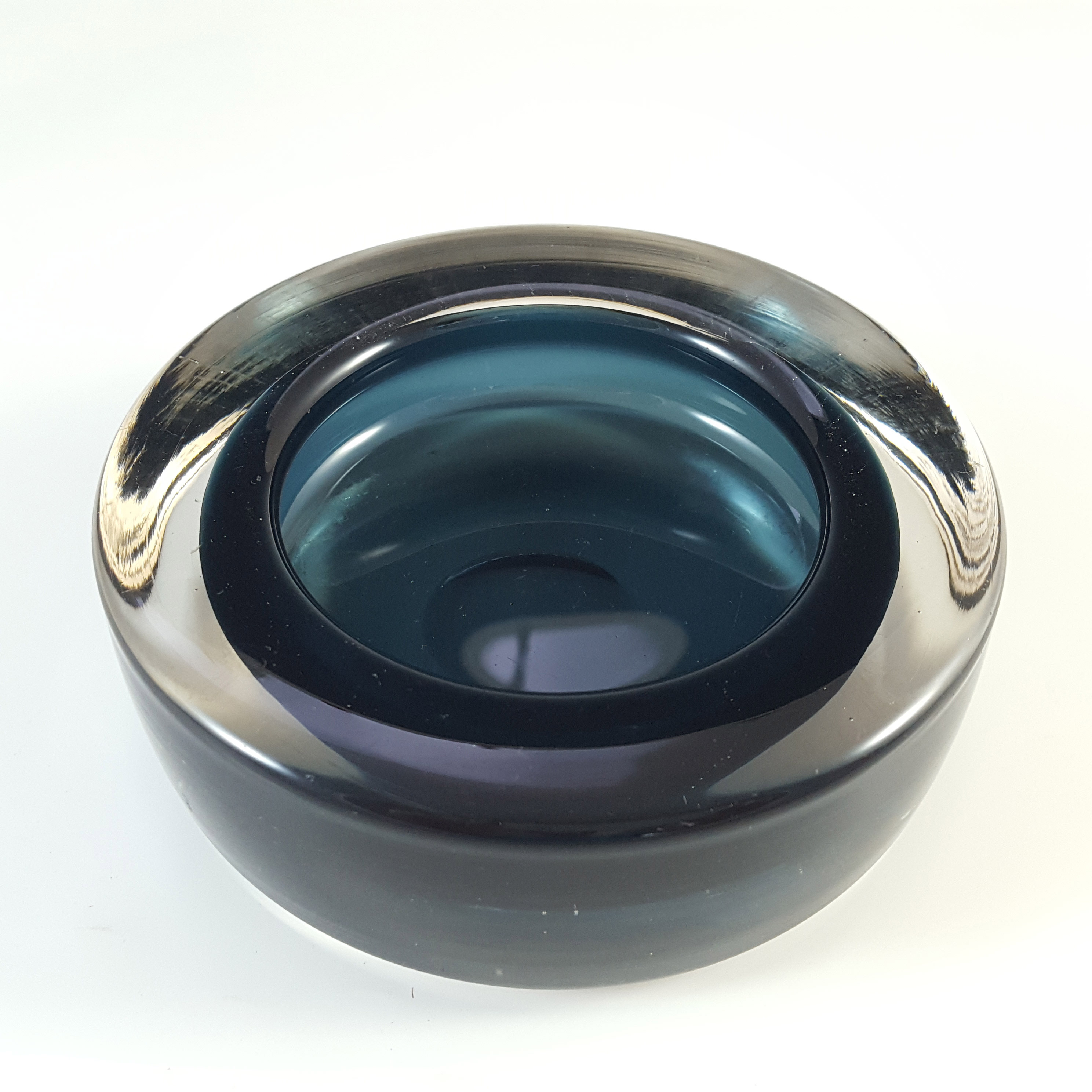 (image for) Whitefriars #9665 Indigo Blue Glass Vintage Bowl / Ashtray - Click Image to Close
