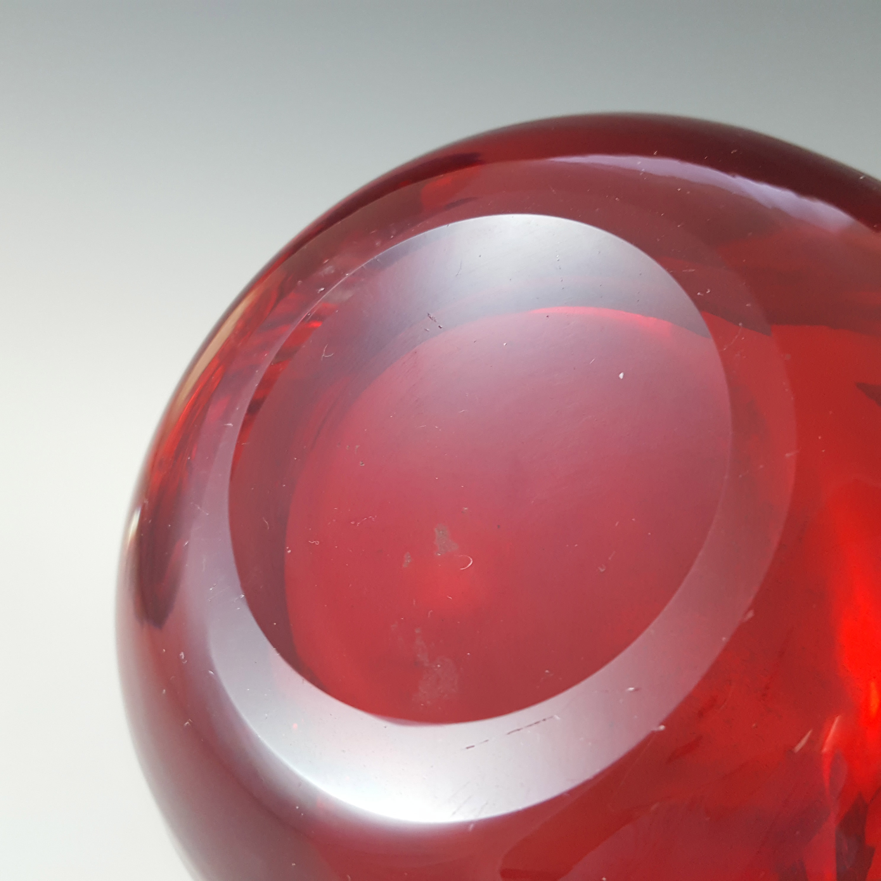 (image for) Whitefriars #9844 Ray Annenberg Ruby Red Glass Knobbly Vase - Click Image to Close