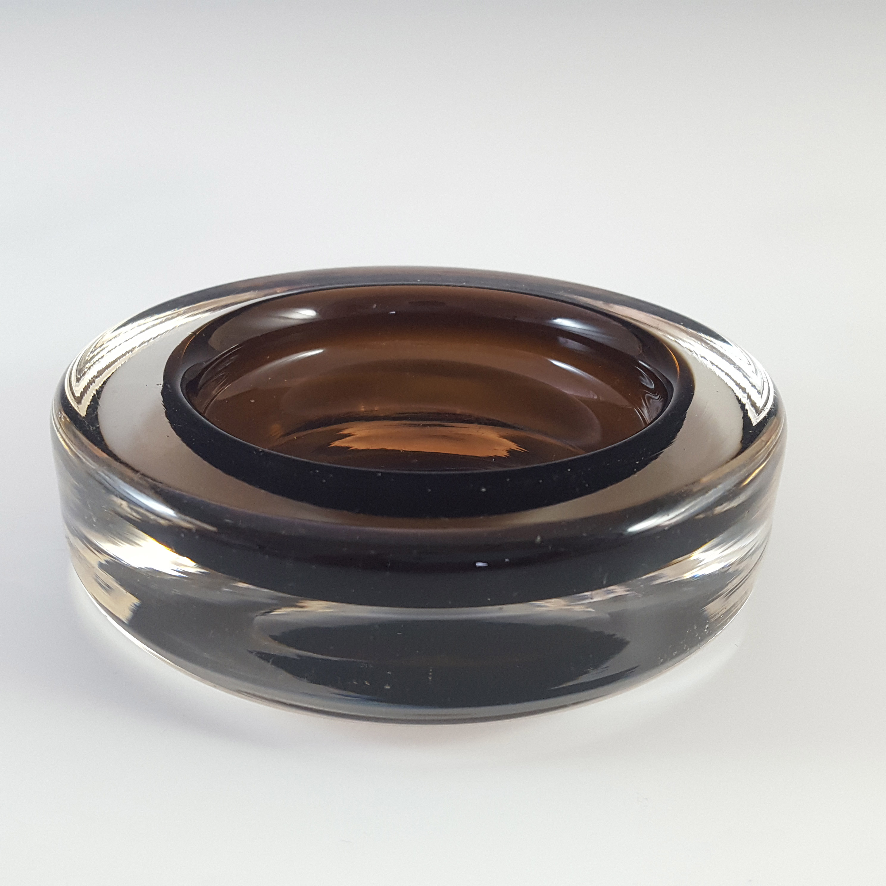 (image for) Whitefriars #9665 Cinnamon Brown Glass Vintage Bowl / Ashtray - Click Image to Close