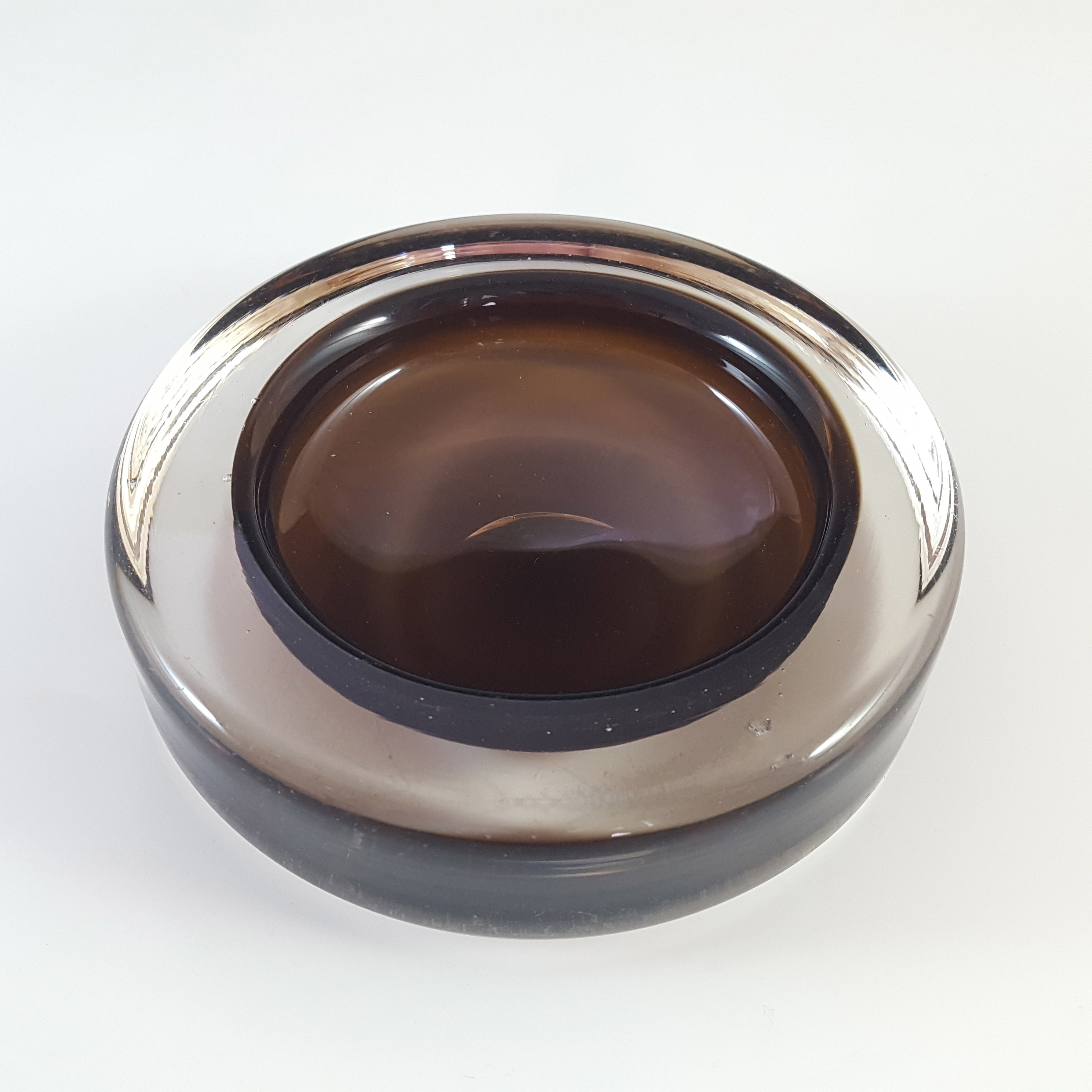 (image for) Whitefriars #9665 Cinnamon Brown Glass Vintage Bowl / Ashtray - Click Image to Close