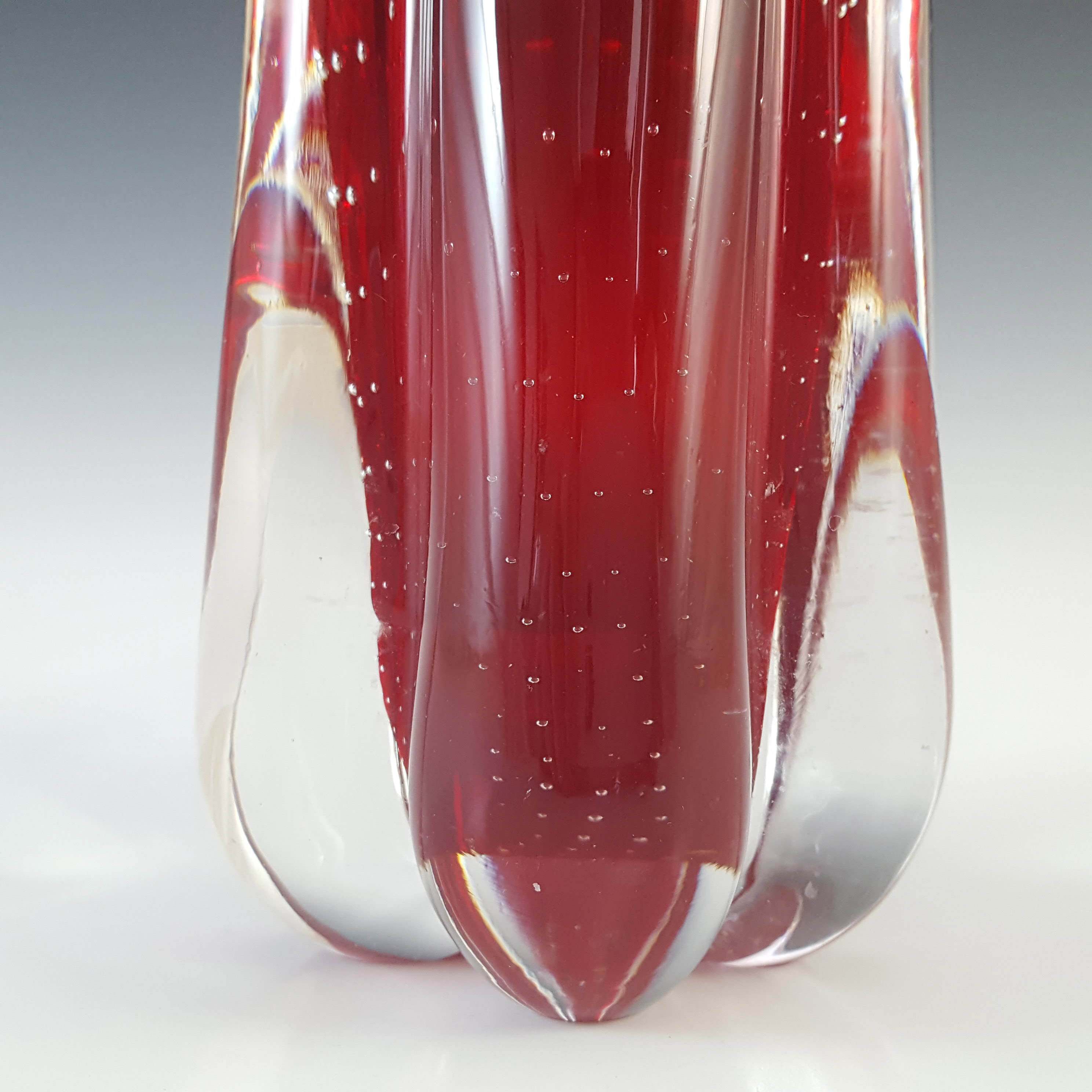 Whitefriars #9771 Ruby Red Glass Controlled Bubble Lobed Vase - Click Image to Close