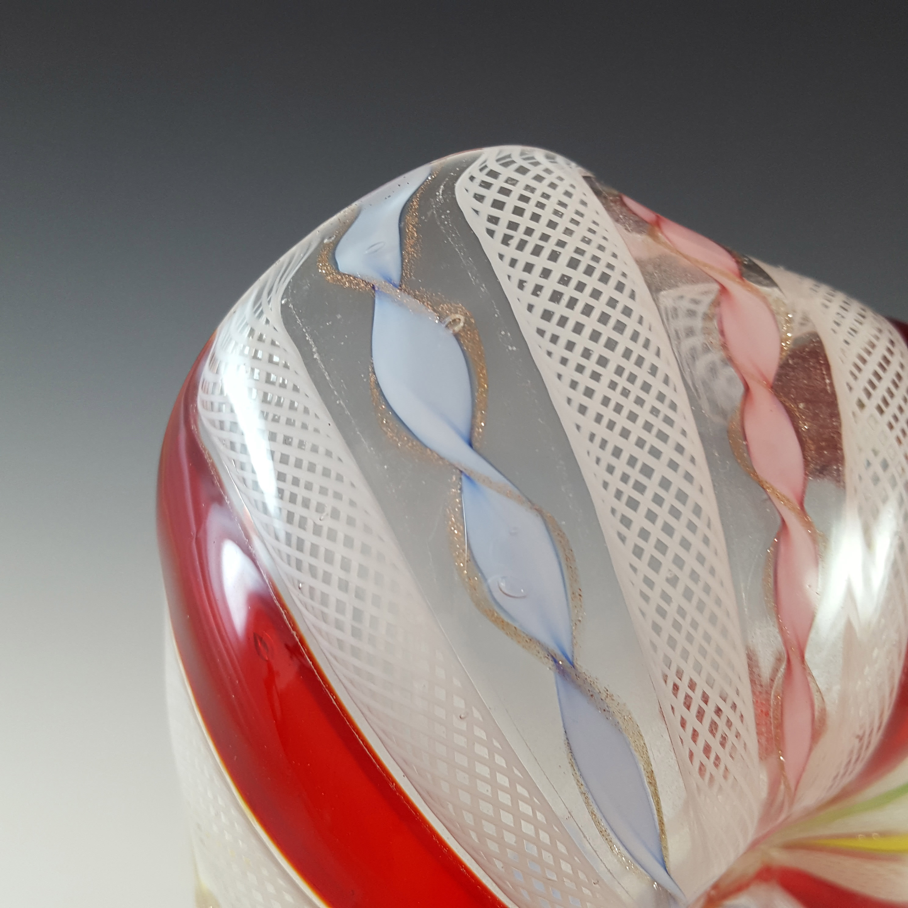 Murano Glass Zanfirico Filigree Heart Shaped Bowl / Ashtray - Click Image to Close