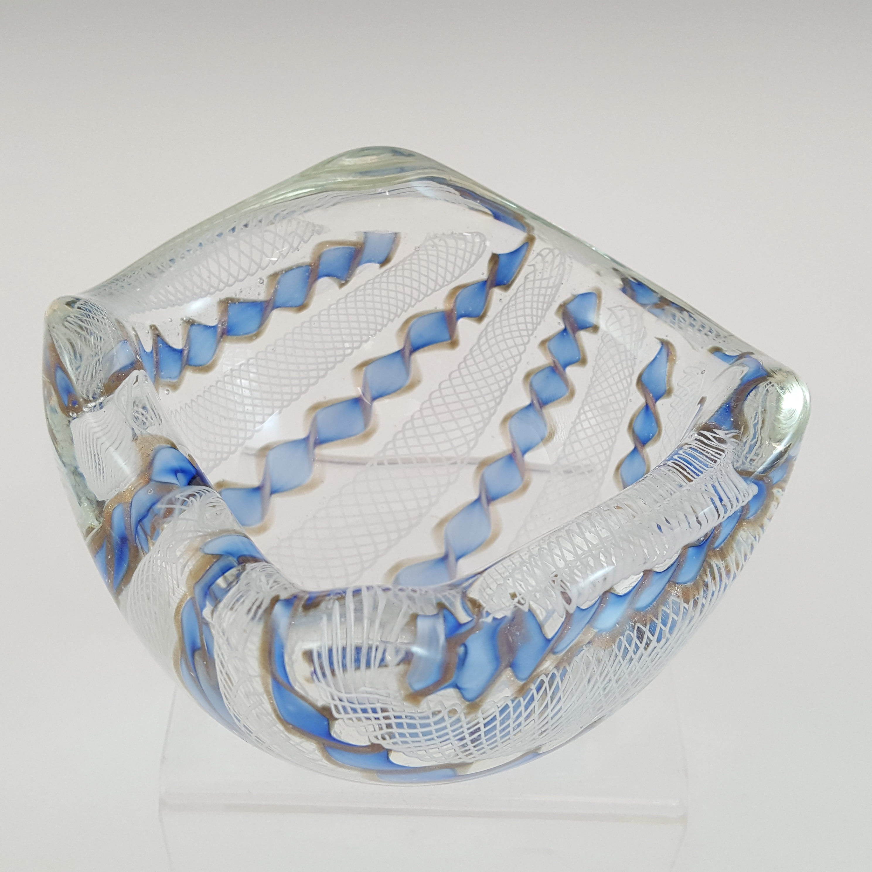 (image for) Archimede Seguso Murano Zanfirico Blue & White Glass Bowl - Click Image to Close