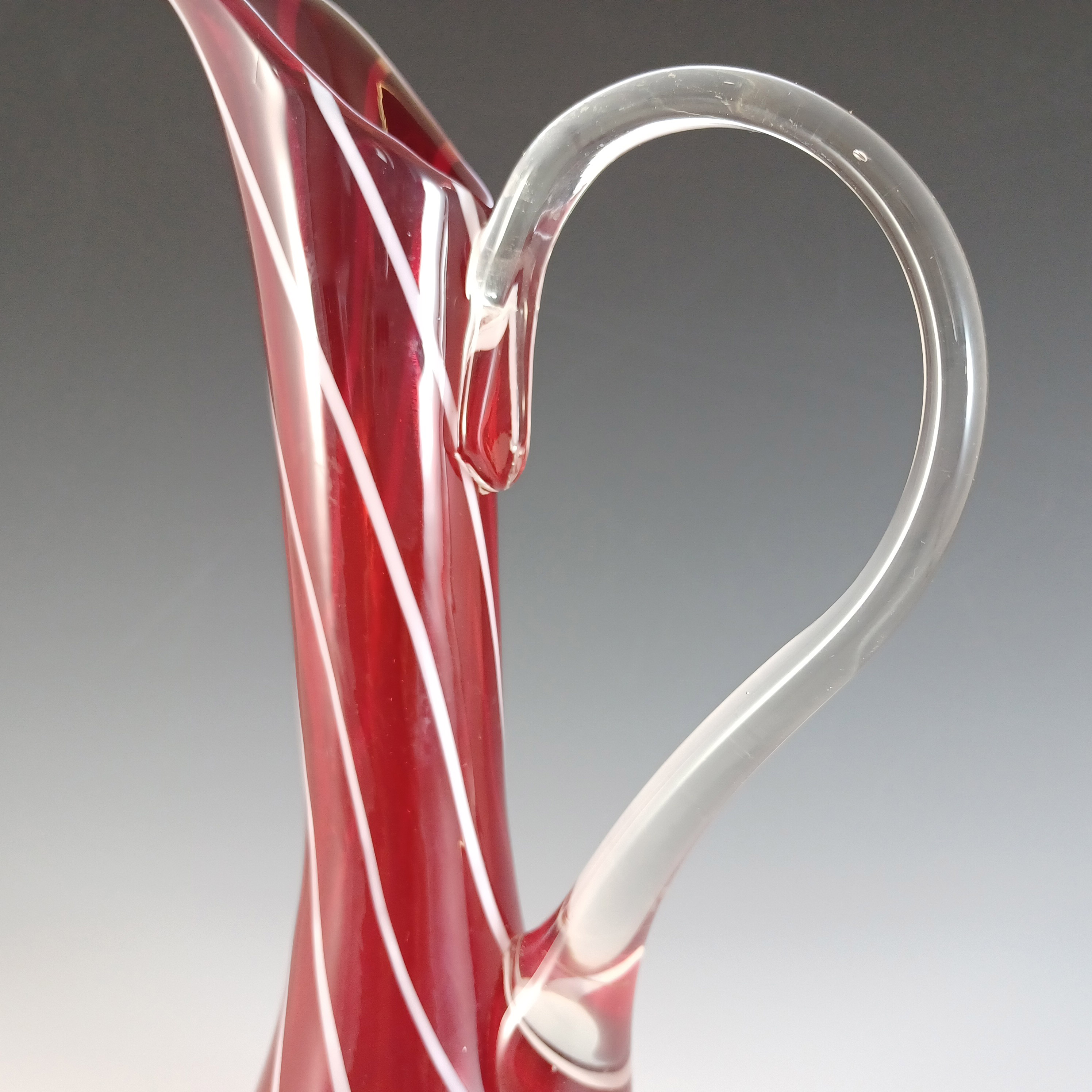 (image for) Cristalleria Artistica Toscana / Alrose Empoli Red & White Glass Jug Vase - Click Image to Close