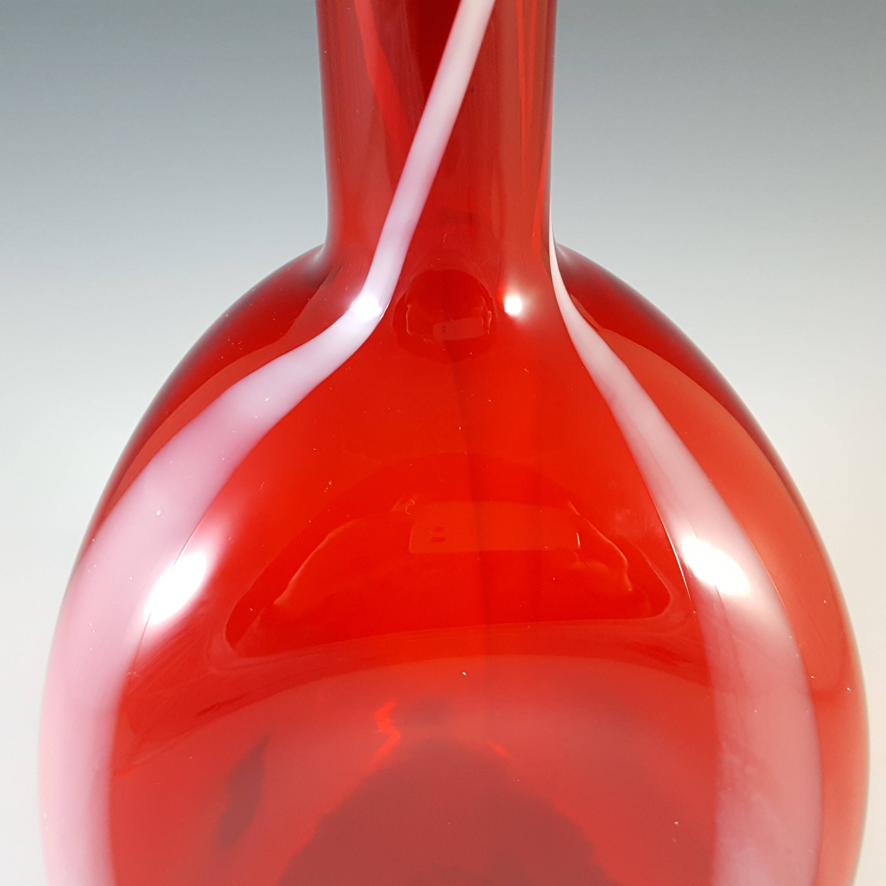 Cristalleria Artistica Toscana / Alrose Italian Red & White Glass Bottle - Click Image to Close