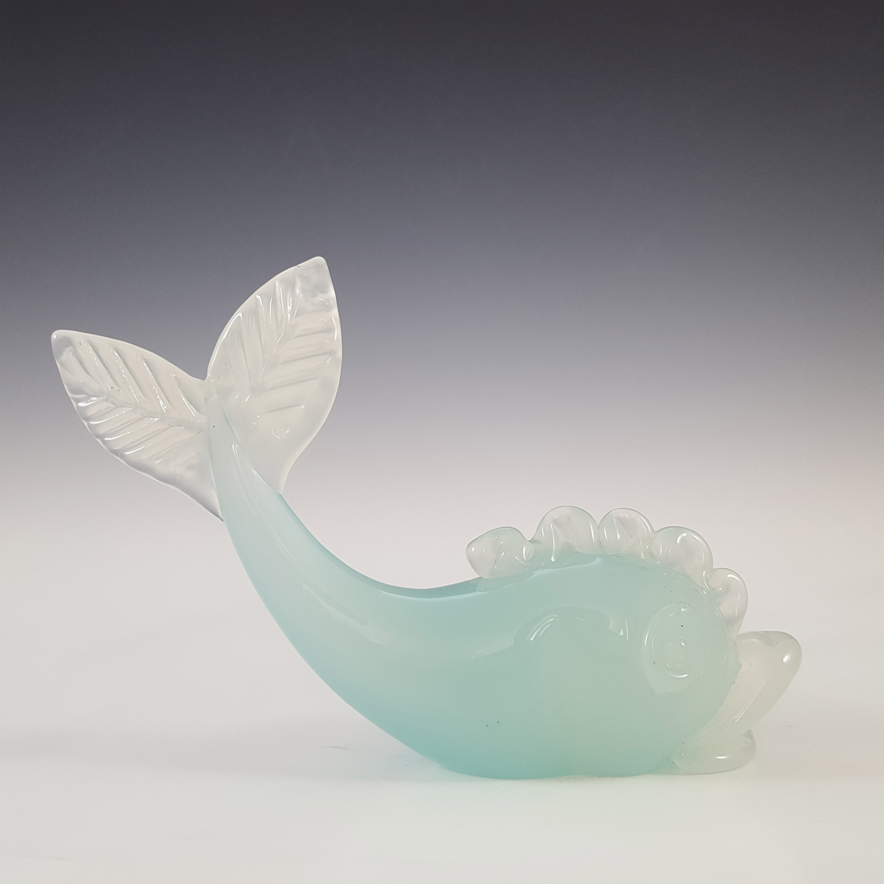 LABELLED Archimede Seguso Alabastro Green Glass Fish Sculpture - Click Image to Close