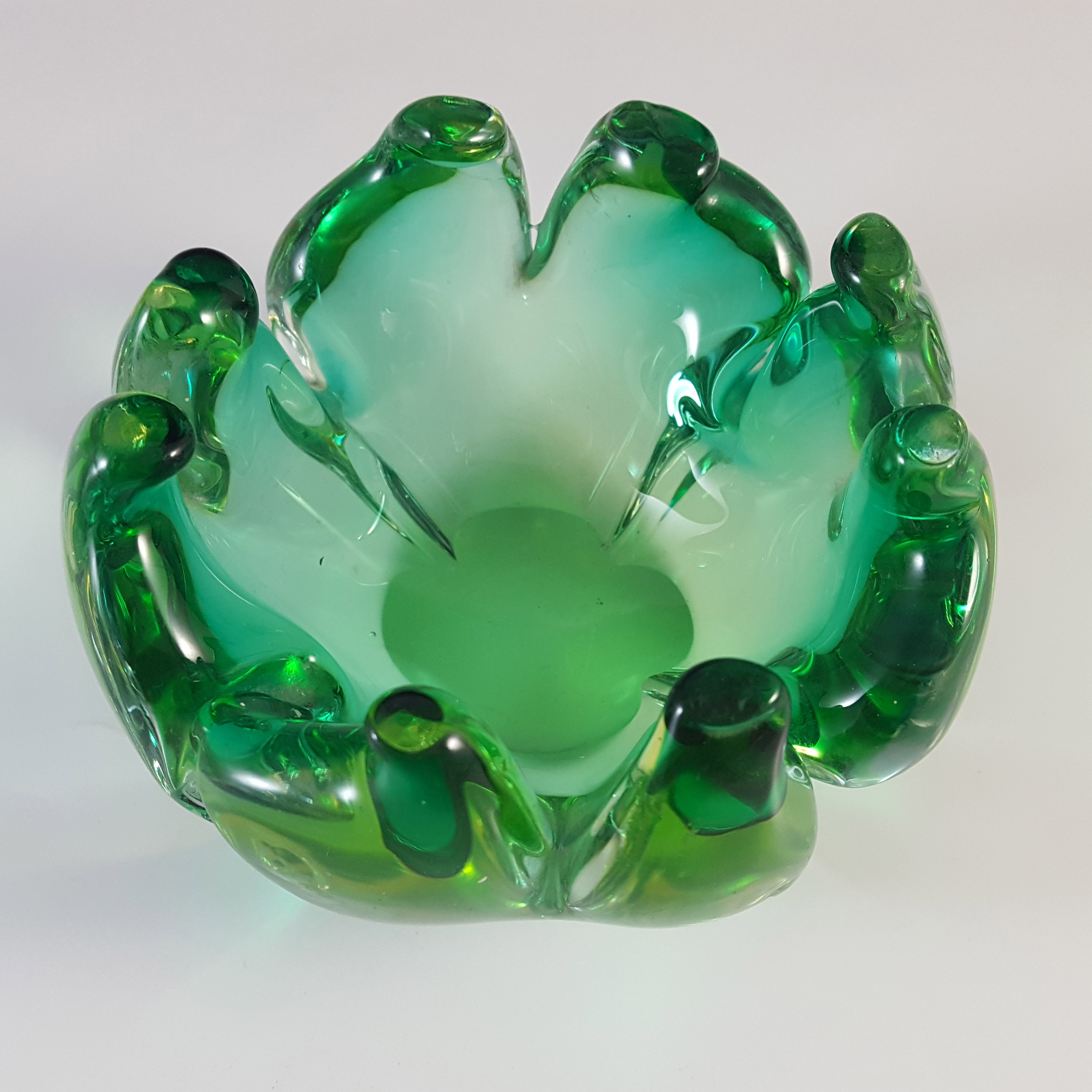 (image for) Arte Nuova Pustetto & Zanetti Murano Green & Uranium Sommerso Glass Bowl - Click Image to Close