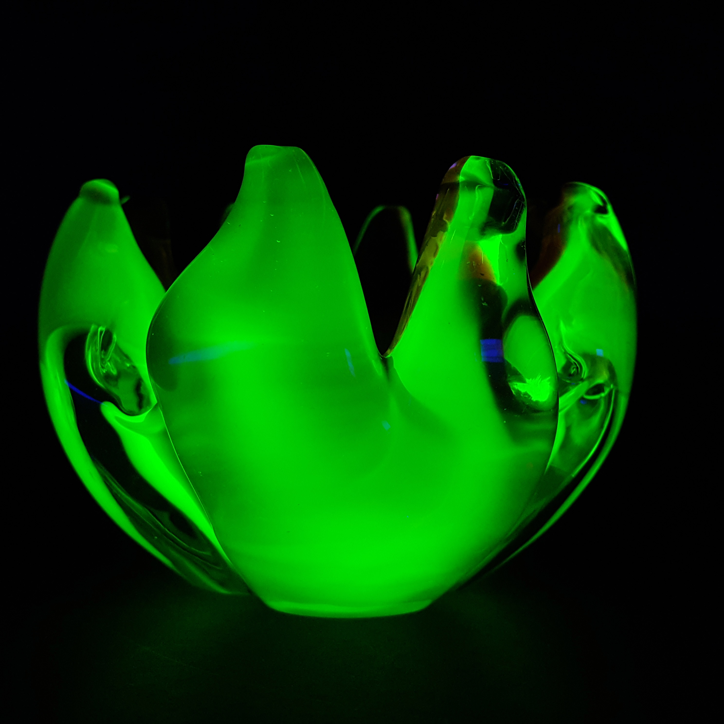 Arte Nuova Pustetto & Zanetti Murano Pink & Uranium Sommerso Glass Bowl - Click Image to Close
