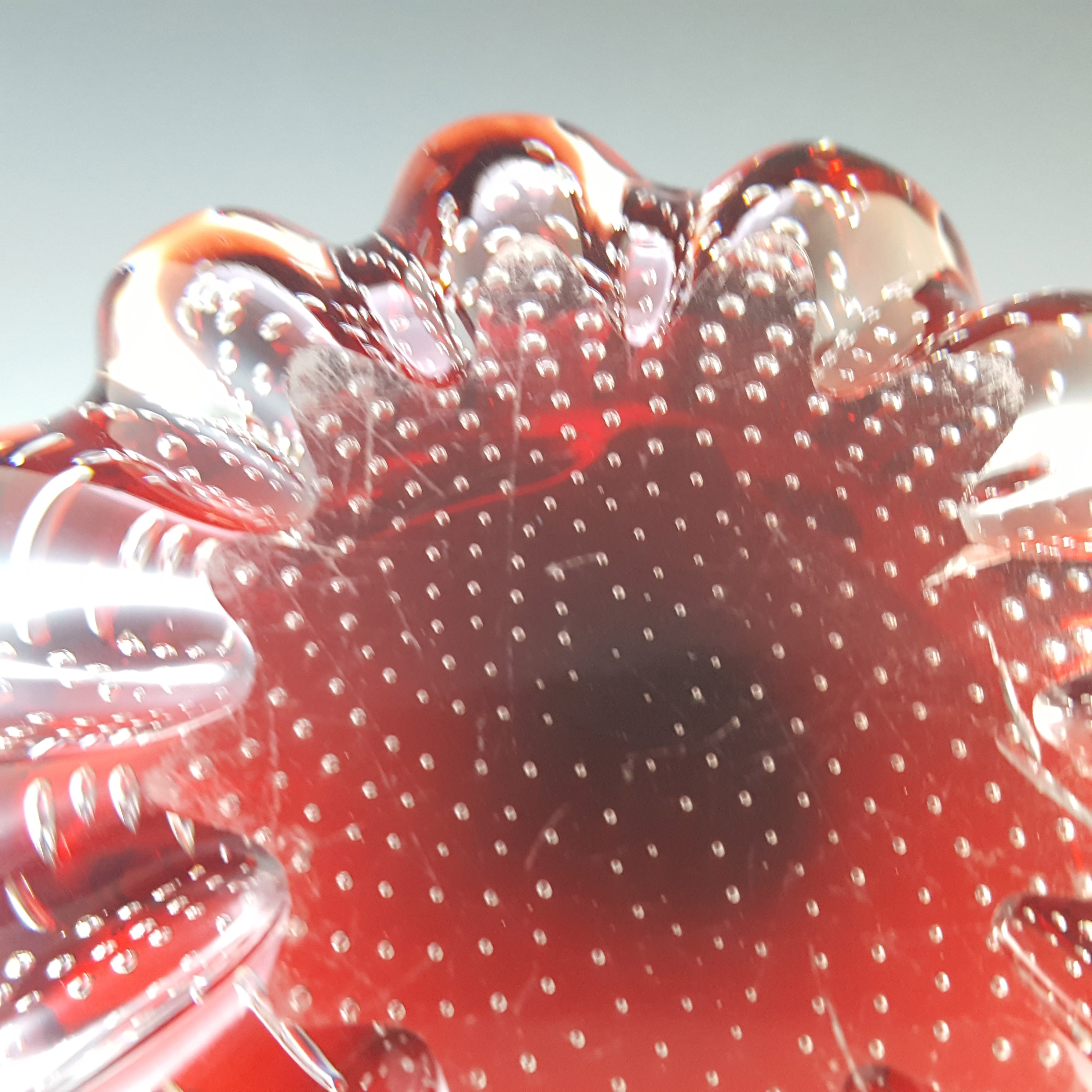 Aseda #667 Swedish/Scandinavian Red Glass Bubble Bowl - Click Image to Close