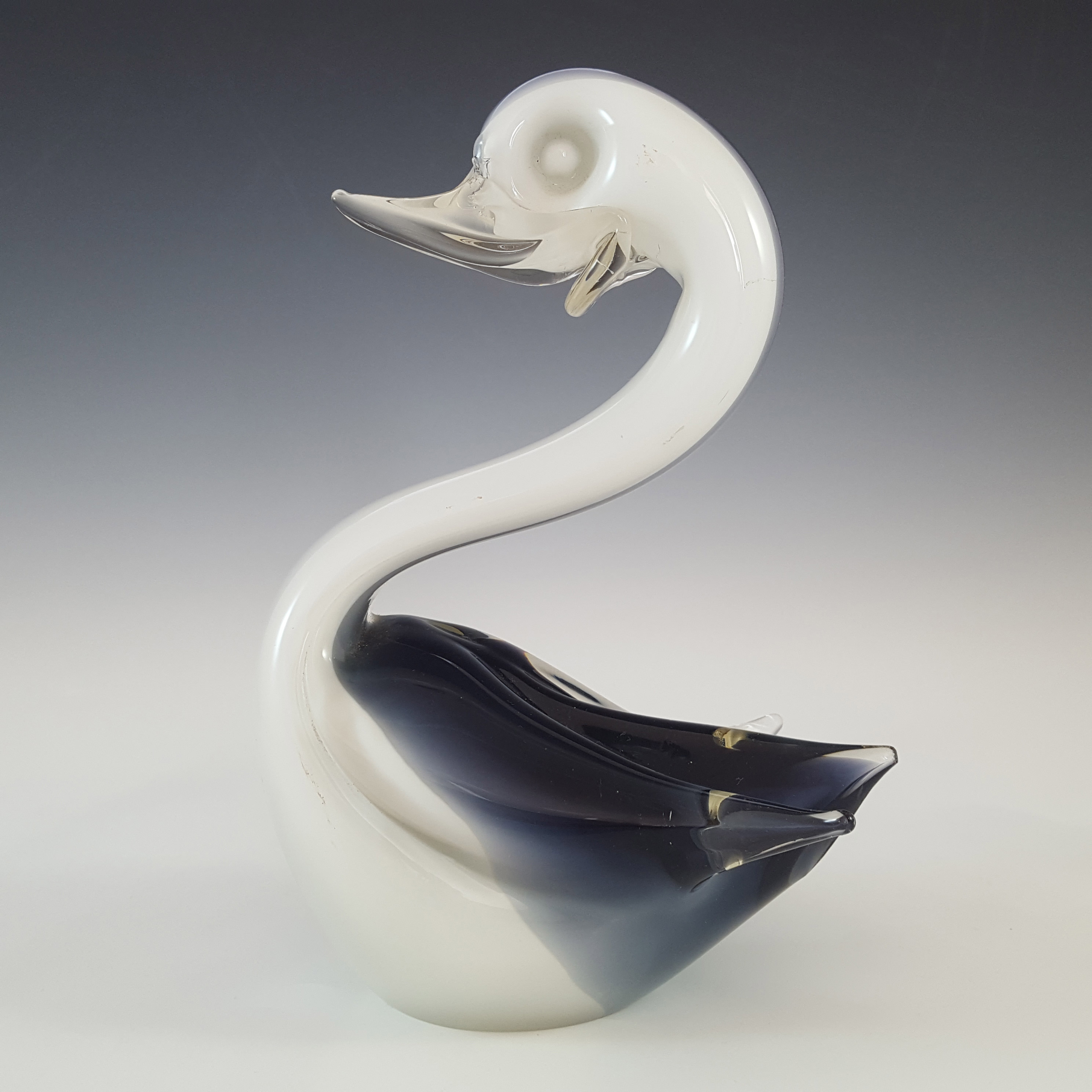 (image for) Murano Black & White Venetian Glass Vintage Swan Sculpture - Click Image to Close