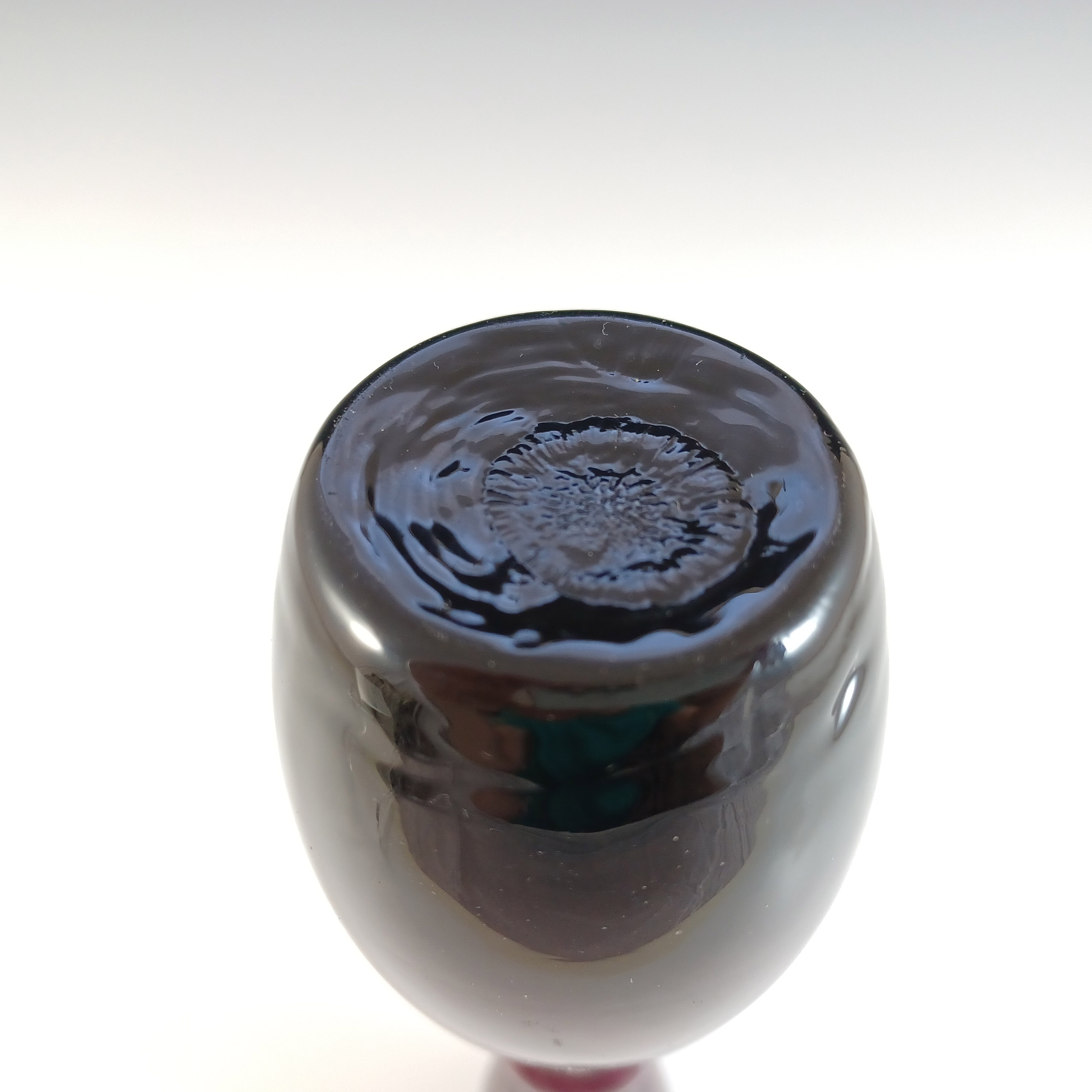 (image for) Scandinavian Style Japanese Vintage Purple Opal Cased Glass Vase - Click Image to Close