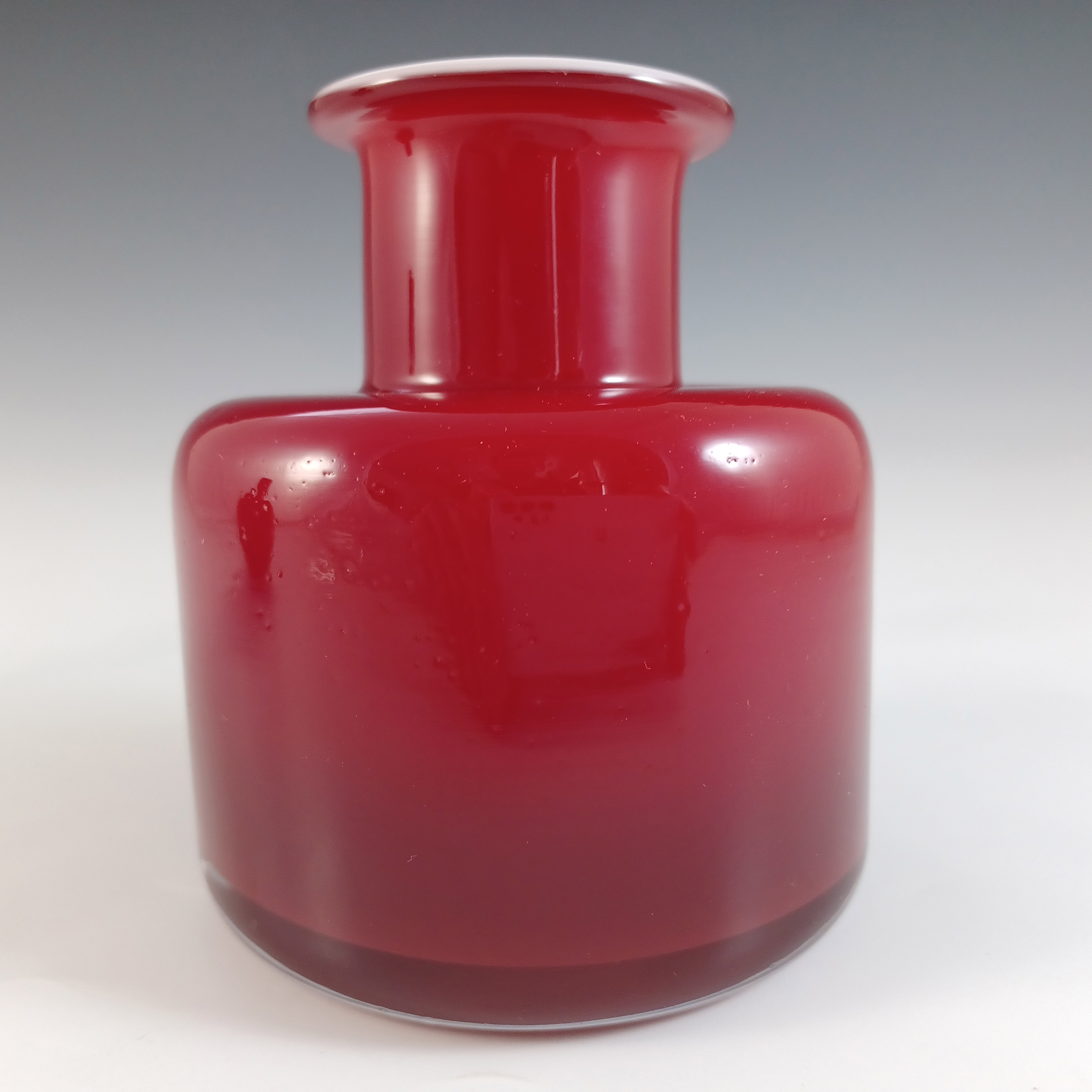 Scandinavian Style Retro Red Opal Cased Glass Bottle Vase - Click Image to Close