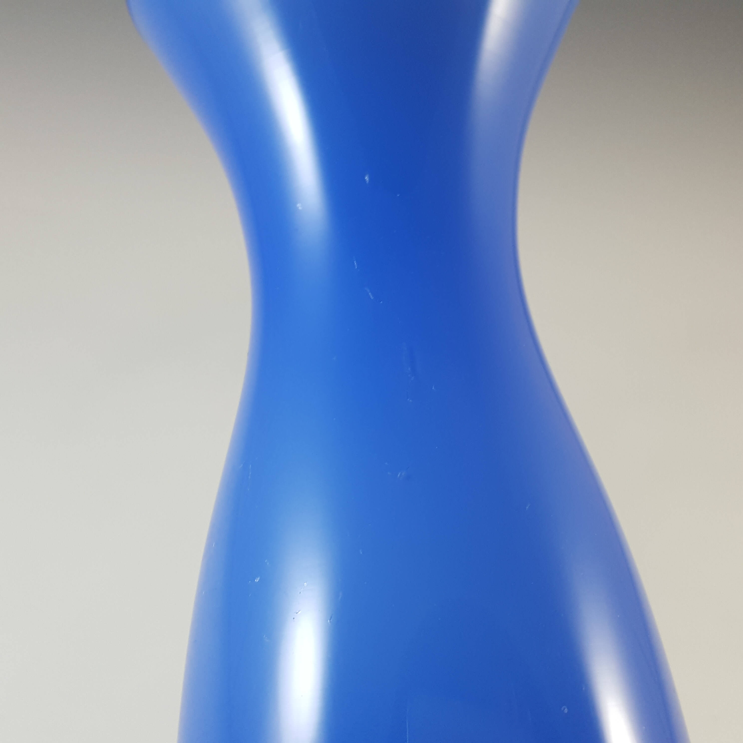 (image for) Scandinavian Style Retro Blue Opal Cased Glass Vase - Click Image to Close