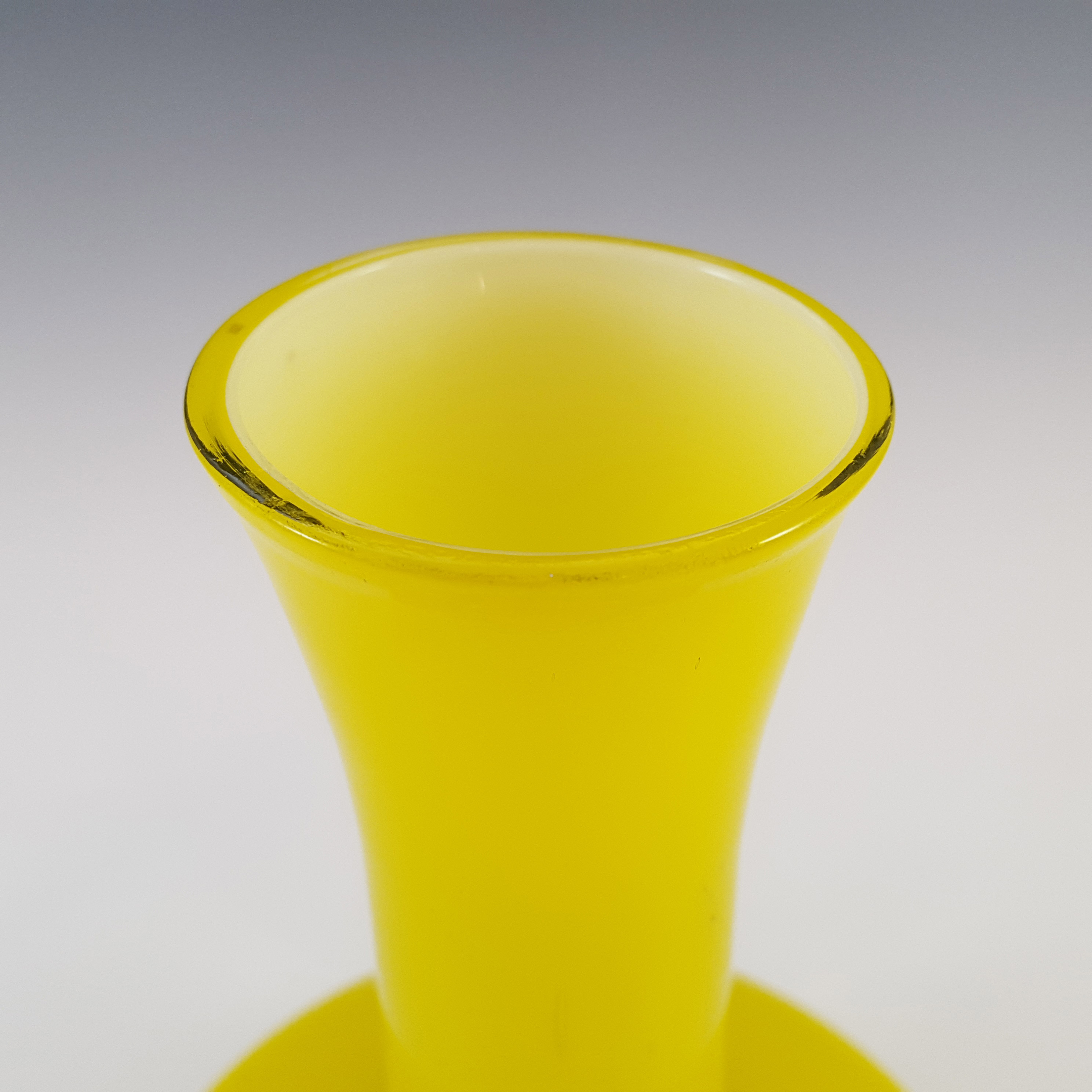 Scandinavian Style Vintage Yellow Opal Cased Glass Vase - Click Image to Close
