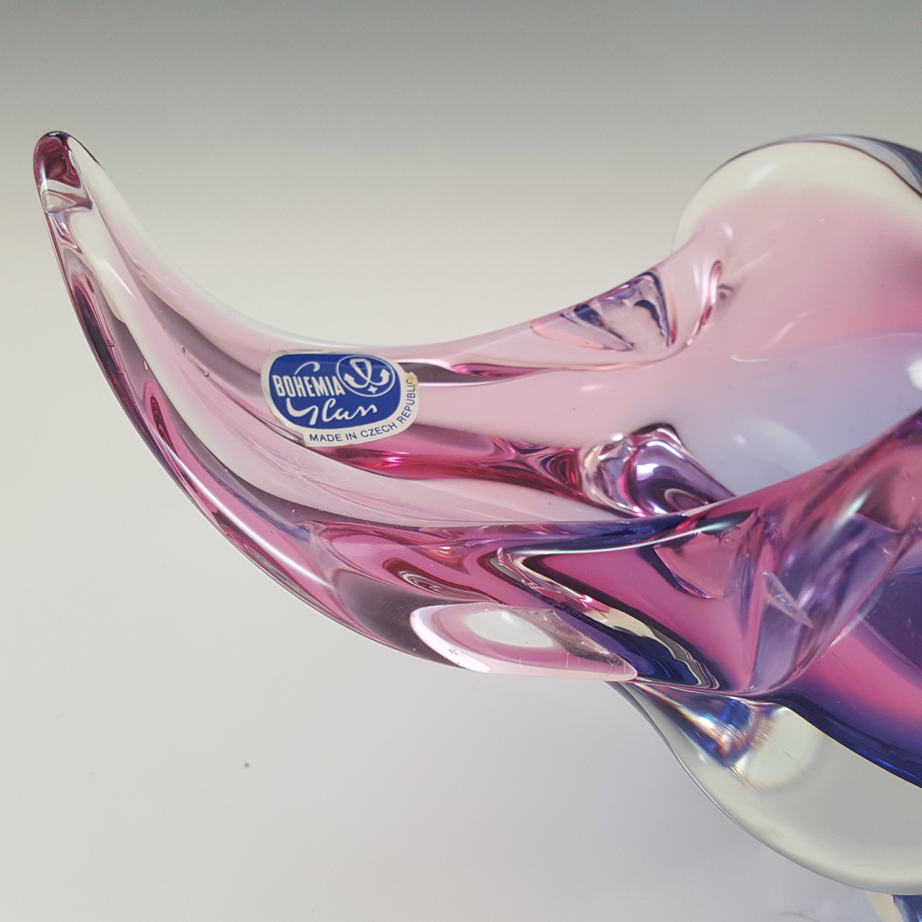 (image for) Chřibská #296/5/29 Czech Pink & Blue Glass Bowl - Click Image to Close
