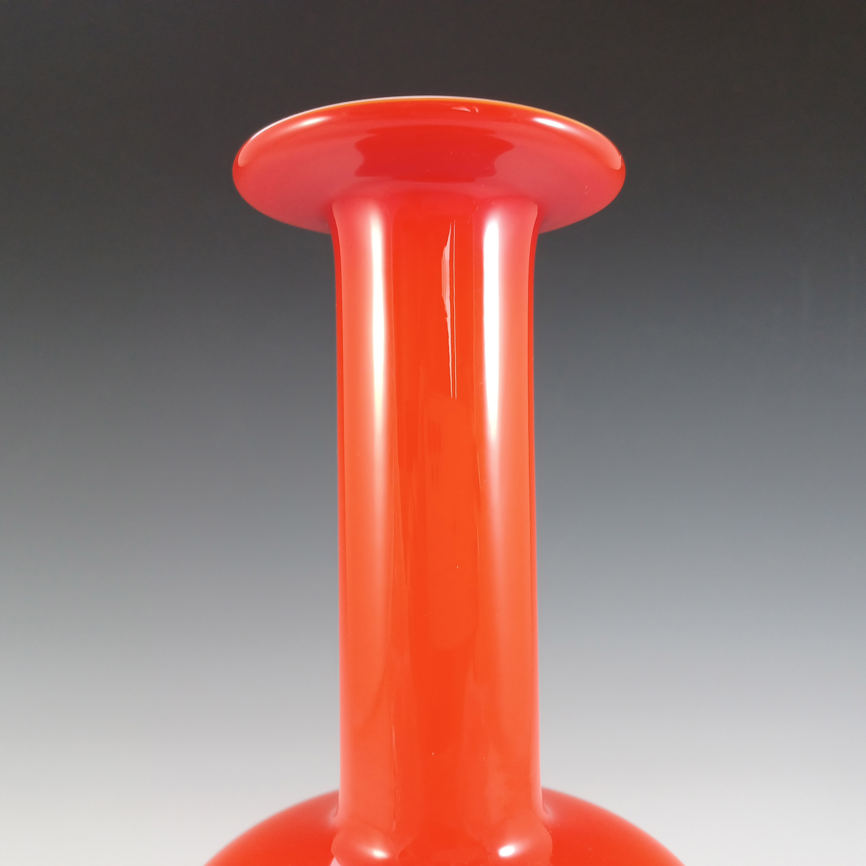 Holmegaard Otto Brauer Red Cased Glass 10" Gulvvase / Gul Vase - Click Image to Close