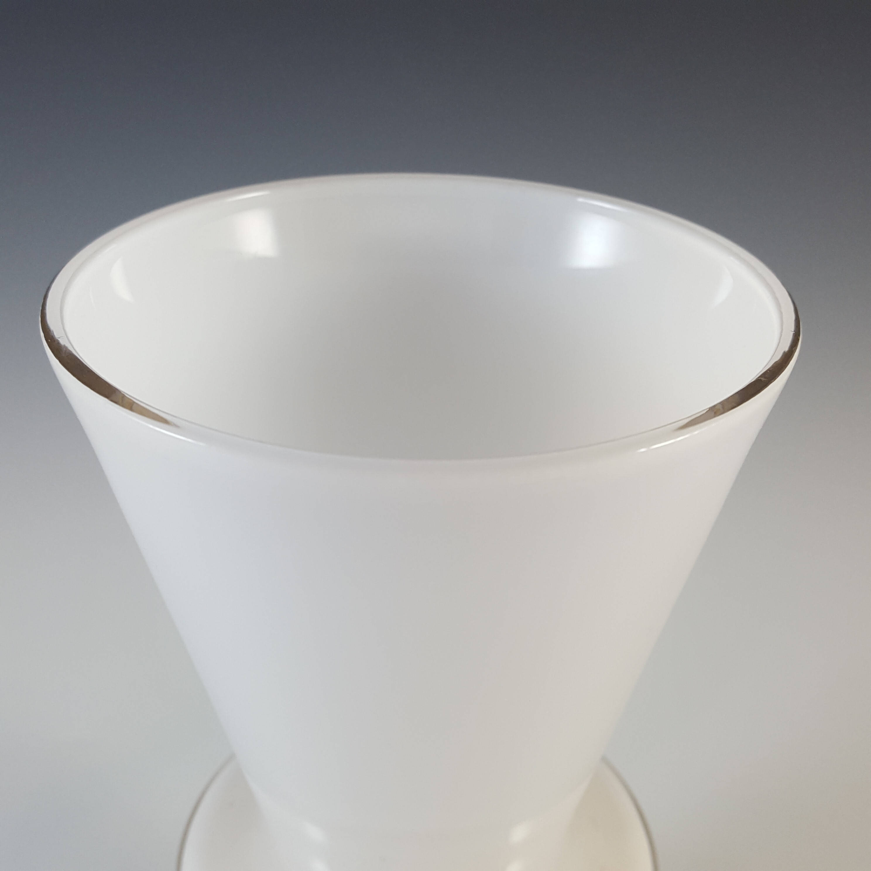 (image for) Lindshammar / Alsterbro Swedish White Hooped Glass Vase - Click Image to Close