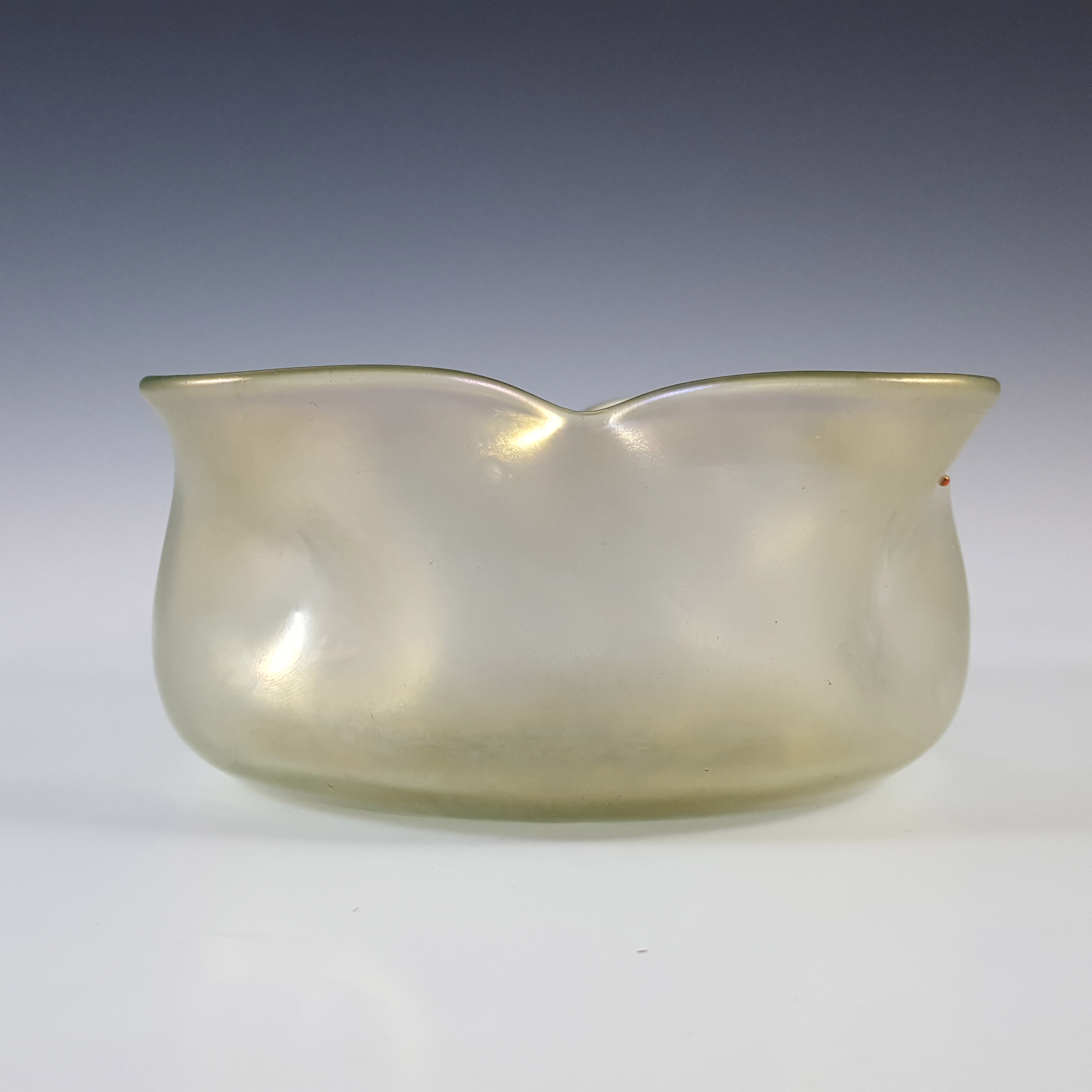 Loetz / Lötz Art Nouveau Green Glass Olympia Glatt Bowl/Vase - Click Image to Close