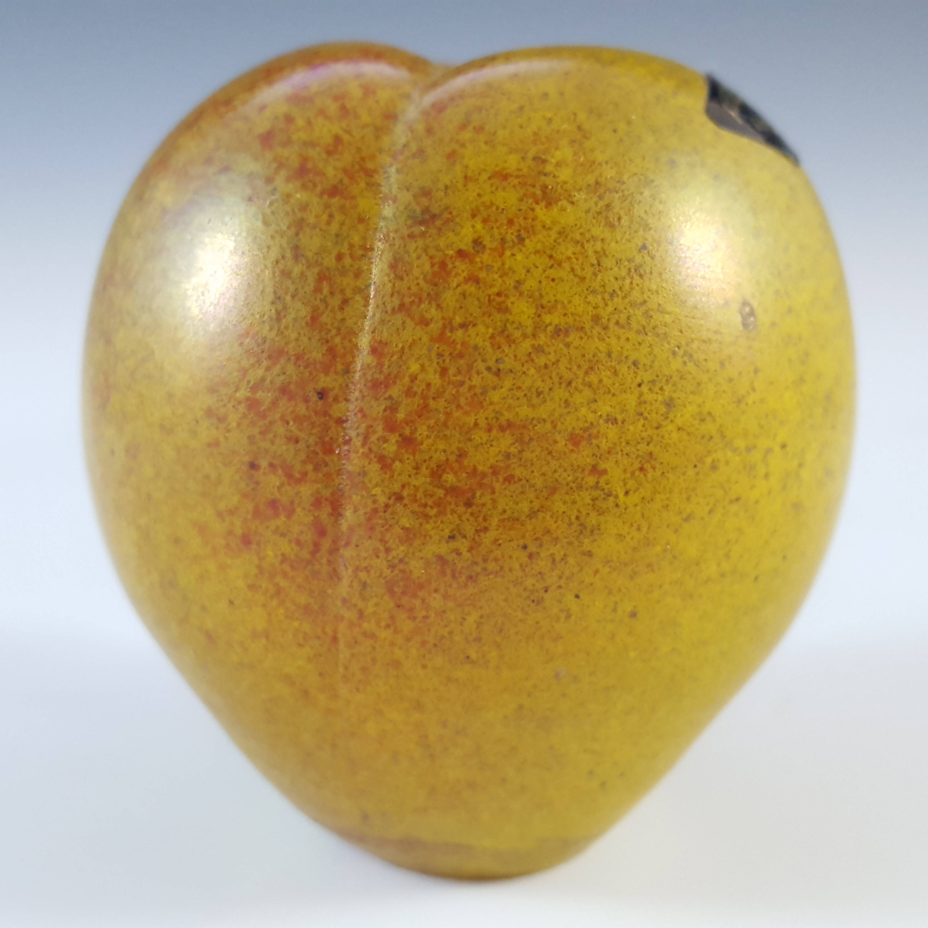 (image for) SIGNED & LABELLED Phoenician Apple Paperweight Sculpture - Click Image to Close