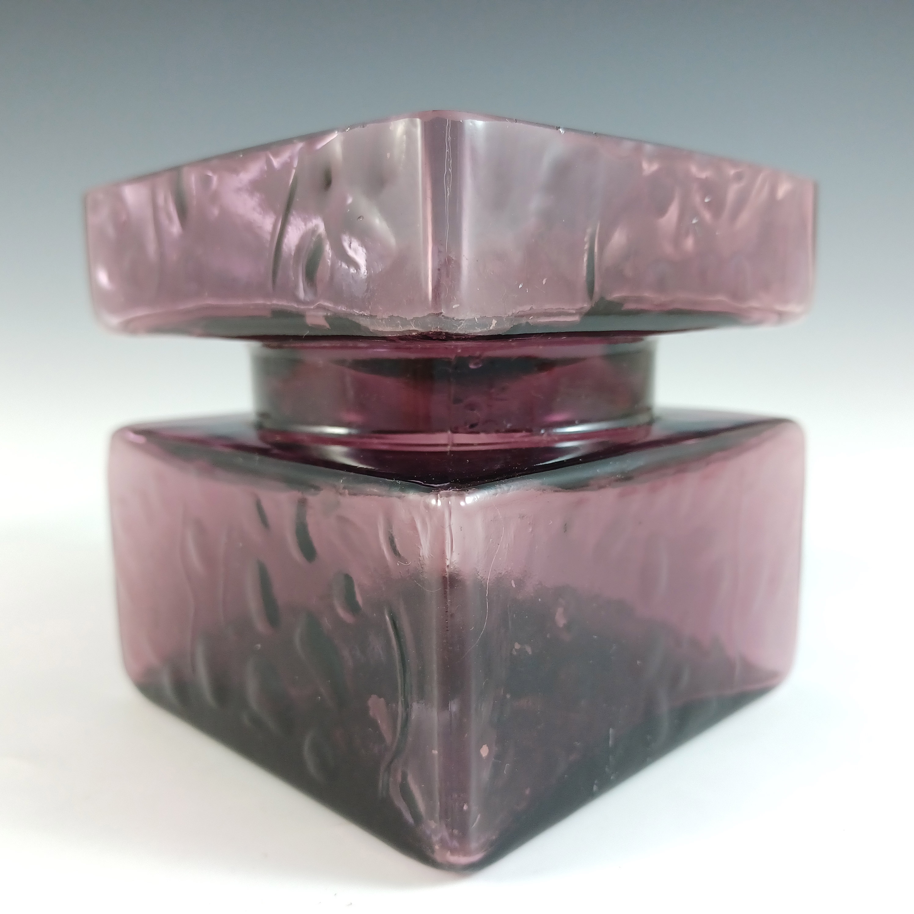 (image for) Riihimaki 'Pala' Riihimaen Lasi Purple Glass Vase by Helena Tynell - Click Image to Close