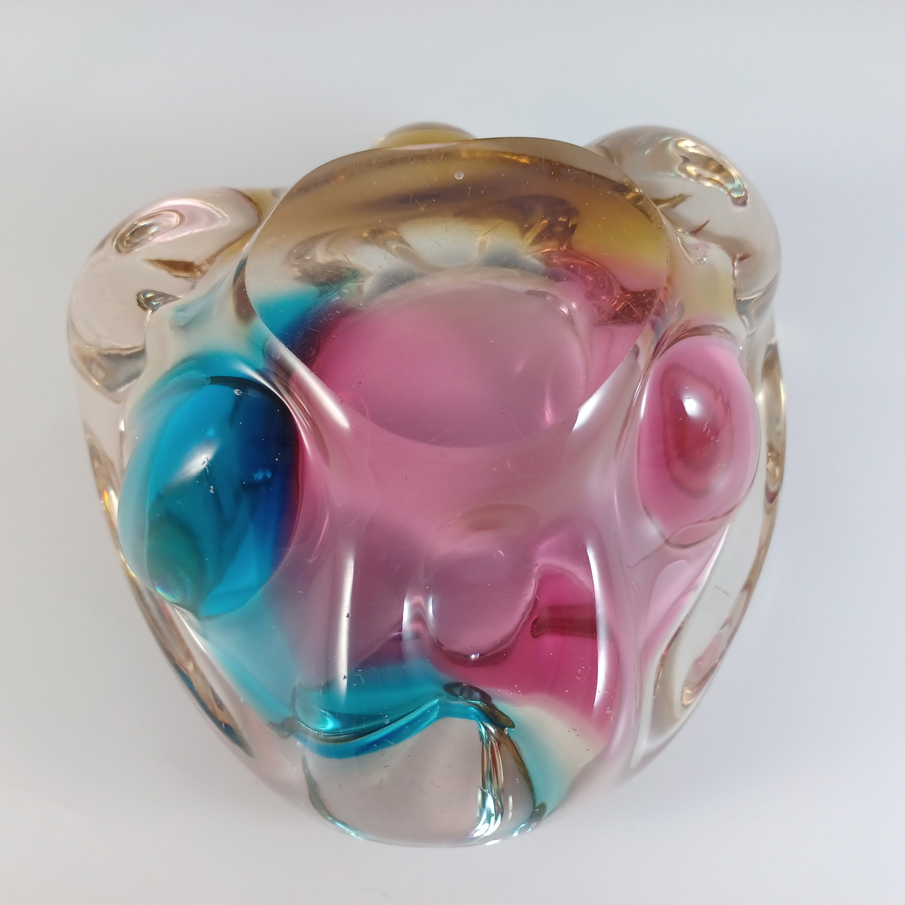 (image for) Sanyu Japanese Amber, Pink & Blue Glass "Fantasy" Bowl / Ashtray - Click Image to Close