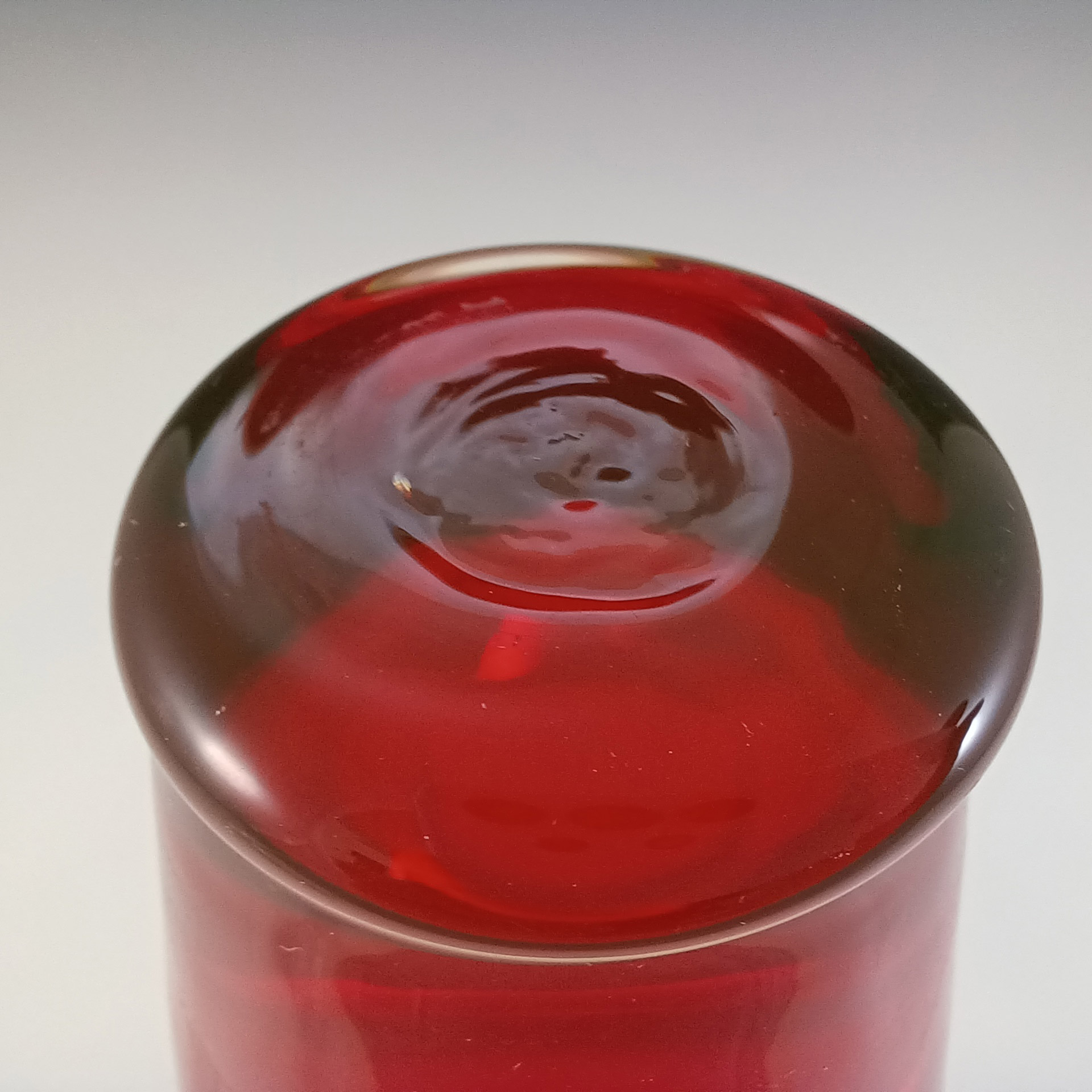 (image for) Murano / Venetian Sommerso Red & Uranium Glass Vintage Stem Vase - Click Image to Close