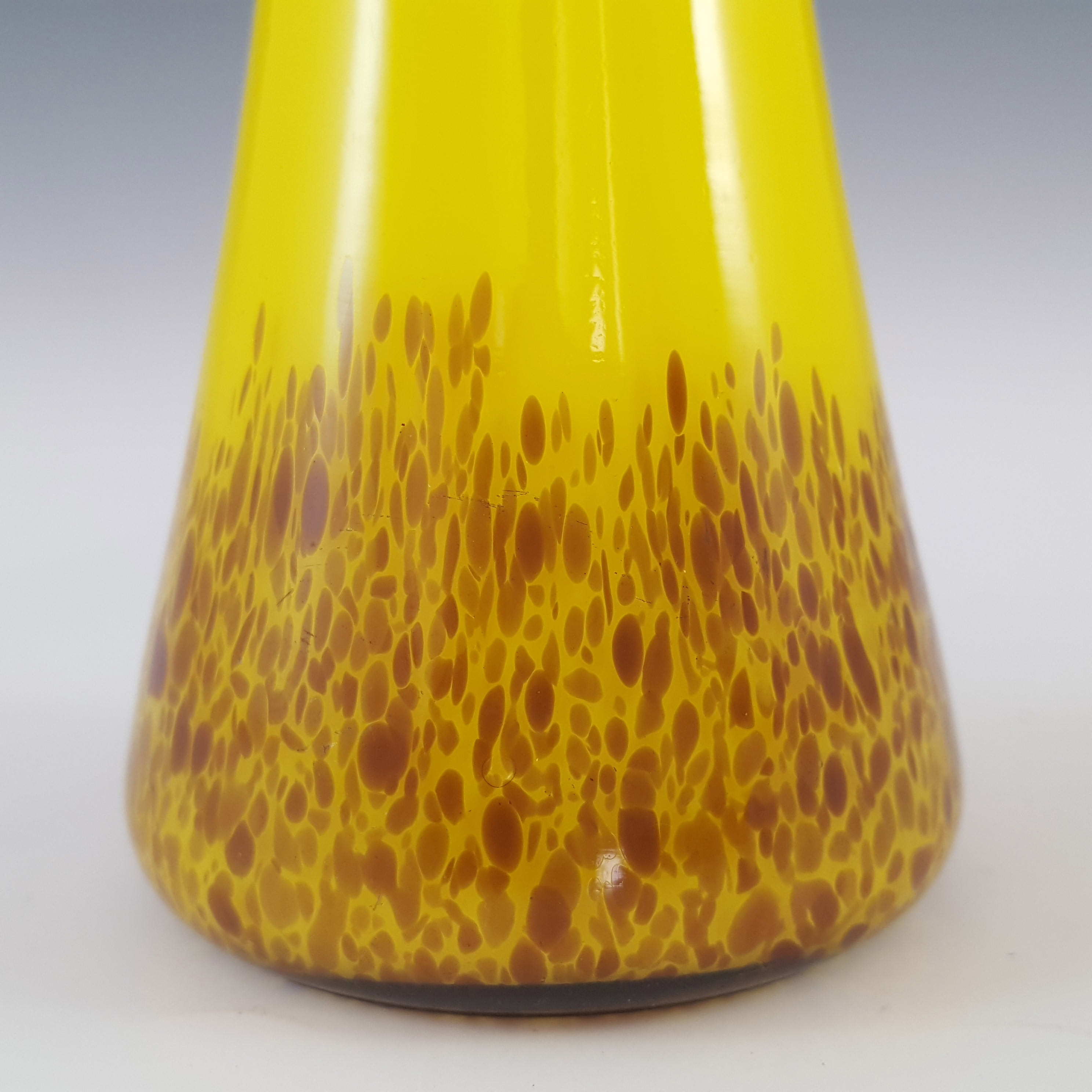(image for) Czech Yellow & Brown Spatter / Splatter Glass Vase - Click Image to Close