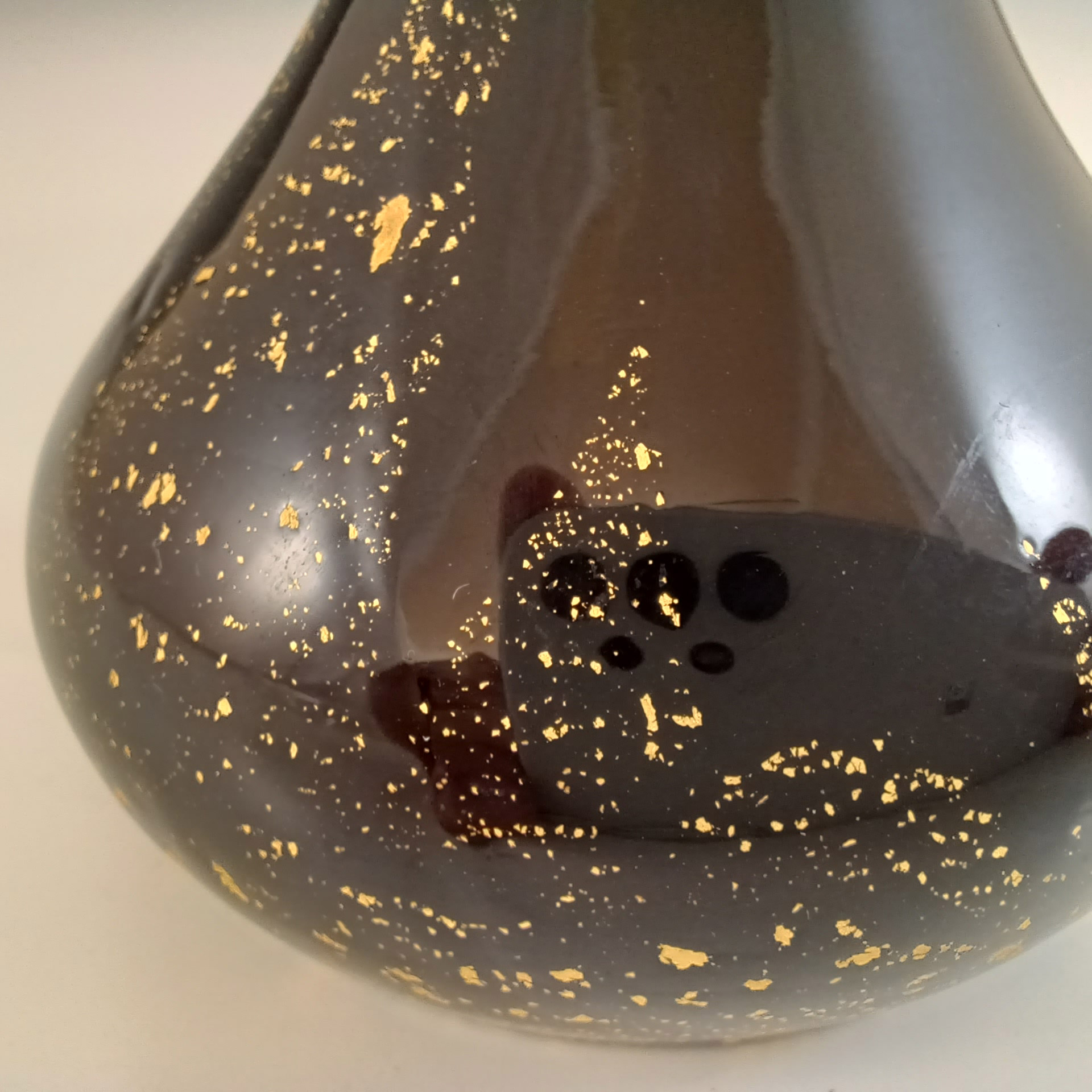 (image for) Stuart Strathearn Black & Gold Leaf Vintage 1980's Glass Vase - Click Image to Close