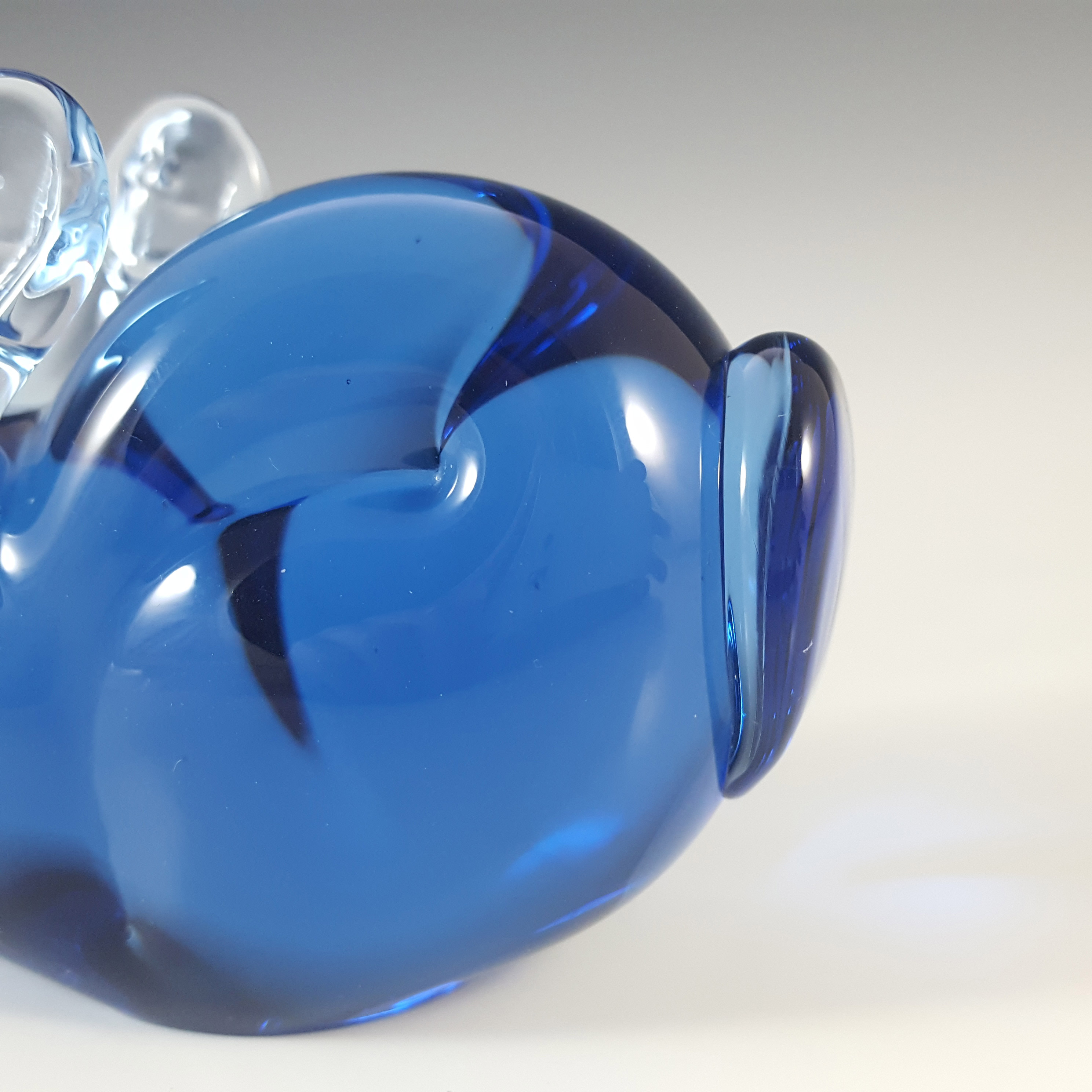 (image for) MARKED Wedgwood Blue Glass Rabbit Paperweight SG422 - Click Image to Close
