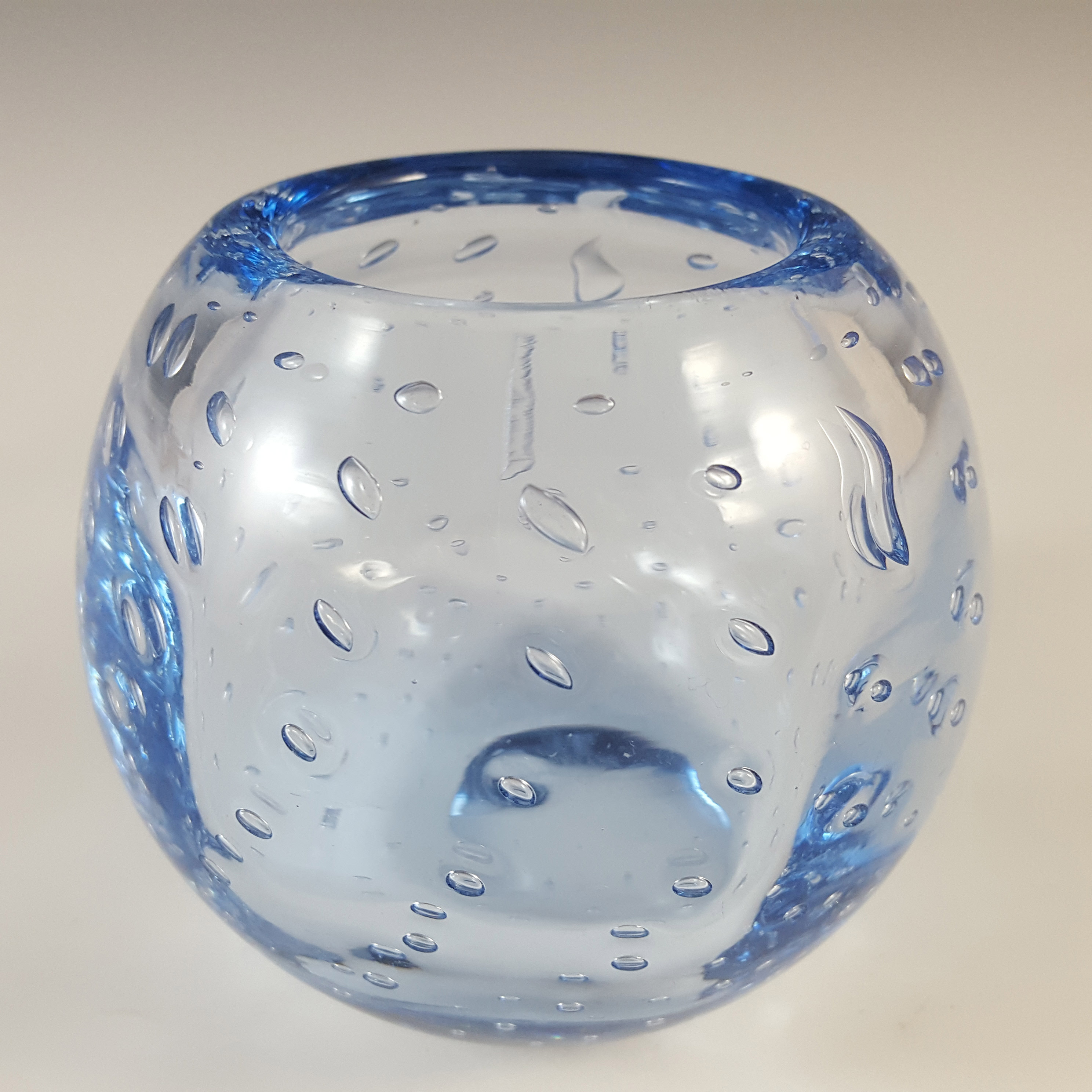 (image for) Whitefriars #9377 Sapphire Blue Glass Controlled Bubbles Bowl - Click Image to Close
