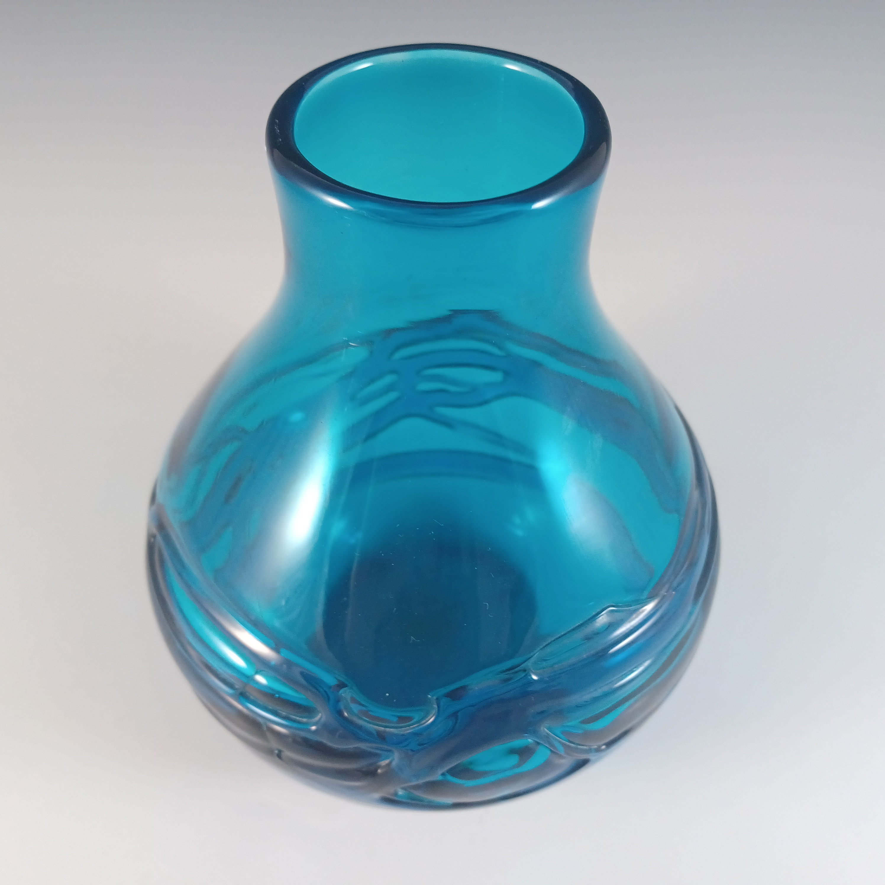 (image for) Whitefriars #9803 Baxter Kingfisher Glass Random Strapped Vase - Click Image to Close