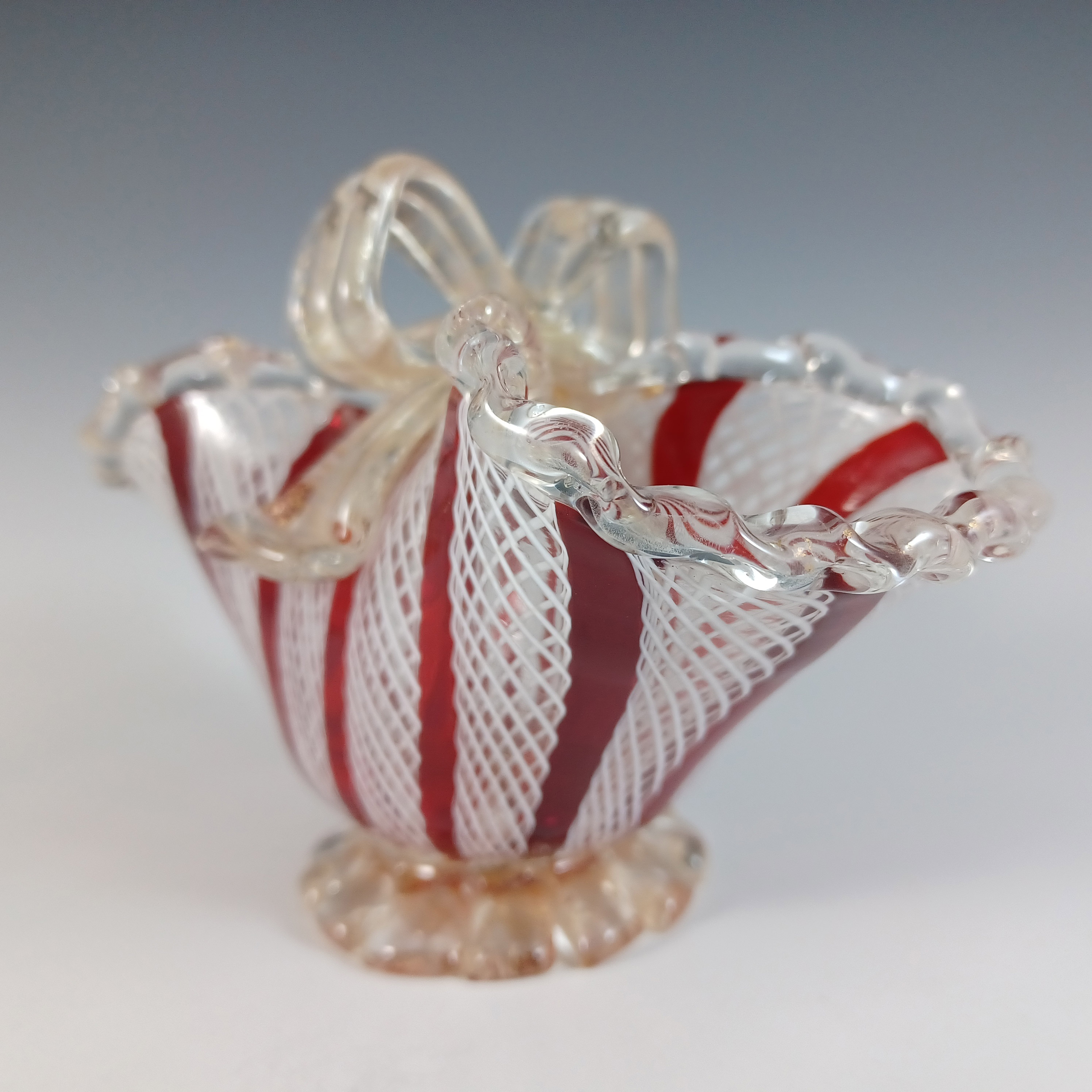 Murano Red & White Glass Zanfirico & Gold Leaf Basket Bowl - Click Image to Close