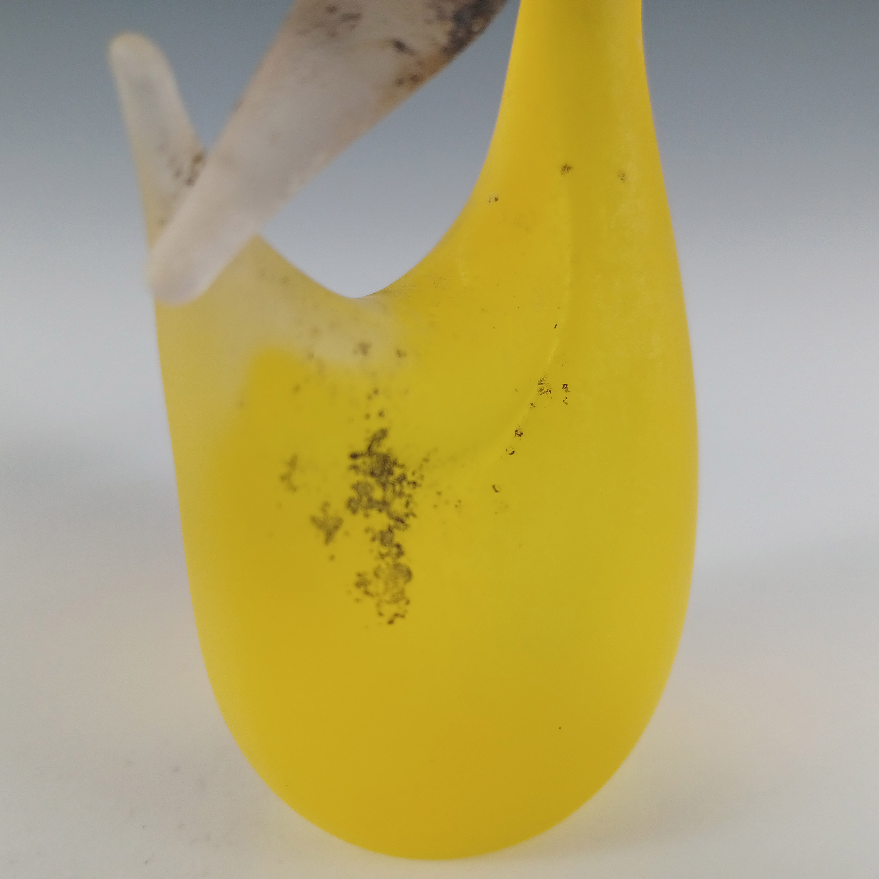 (image for) SIGNED Cenedese Murano 'Scavo' Yellow Glass Swan Sculpture - Click Image to Close