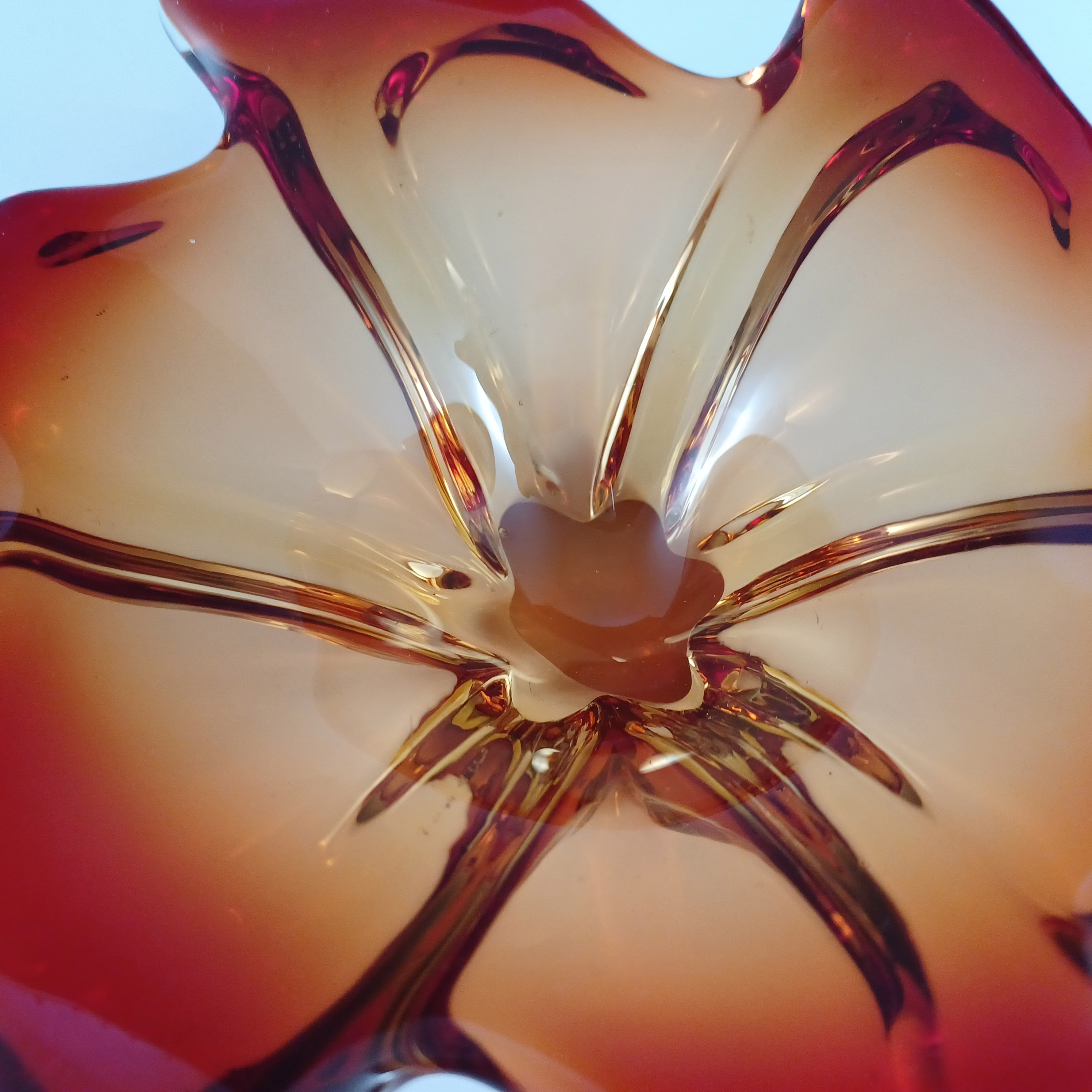 (image for) Cristallo Venezia Vintage Murano Red & Amber Sommerso Glass Bowl - Click Image to Close