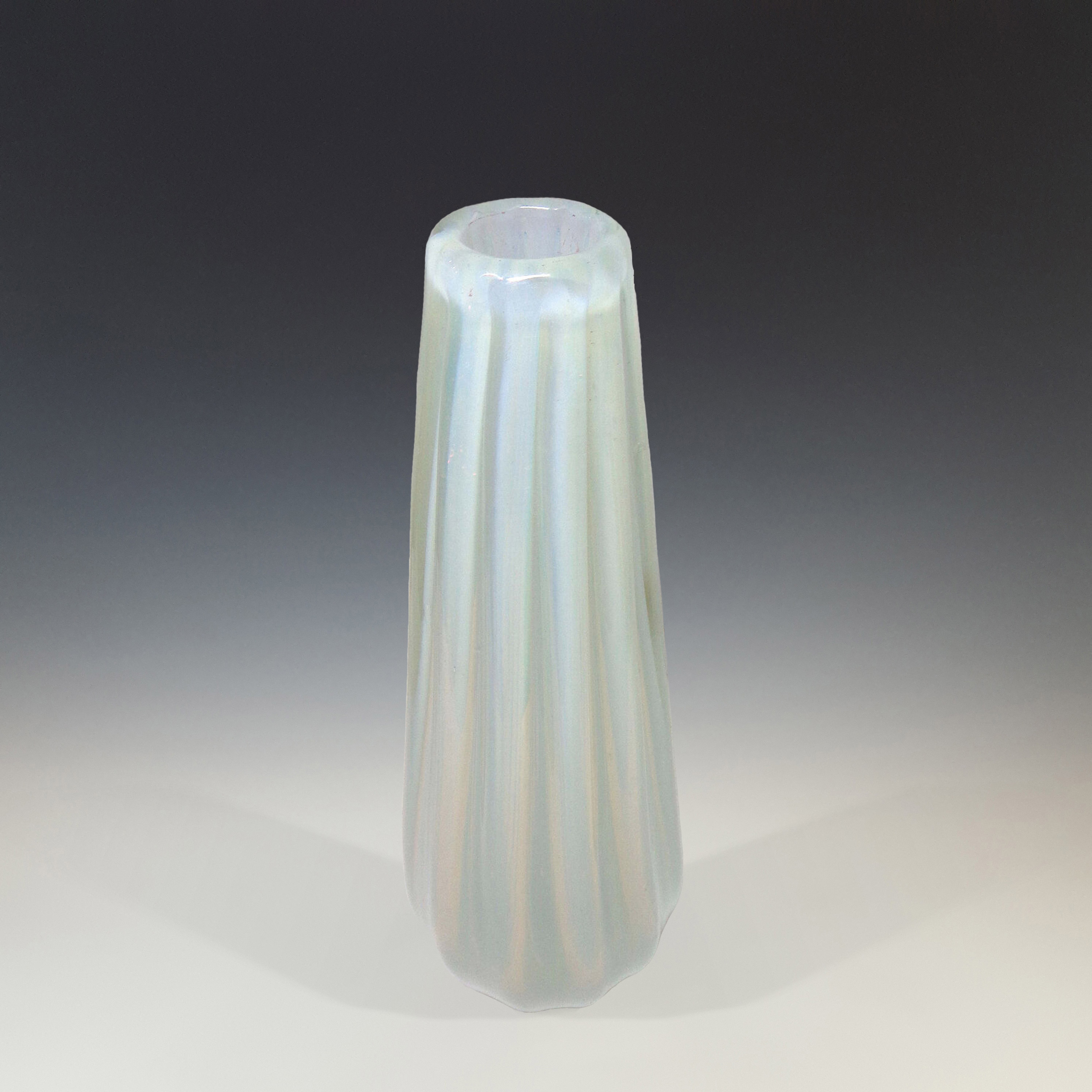 (image for) Ferro Italarts Murano Opalescent White Ribbed Glass Vase - Labelled - Click Image to Close