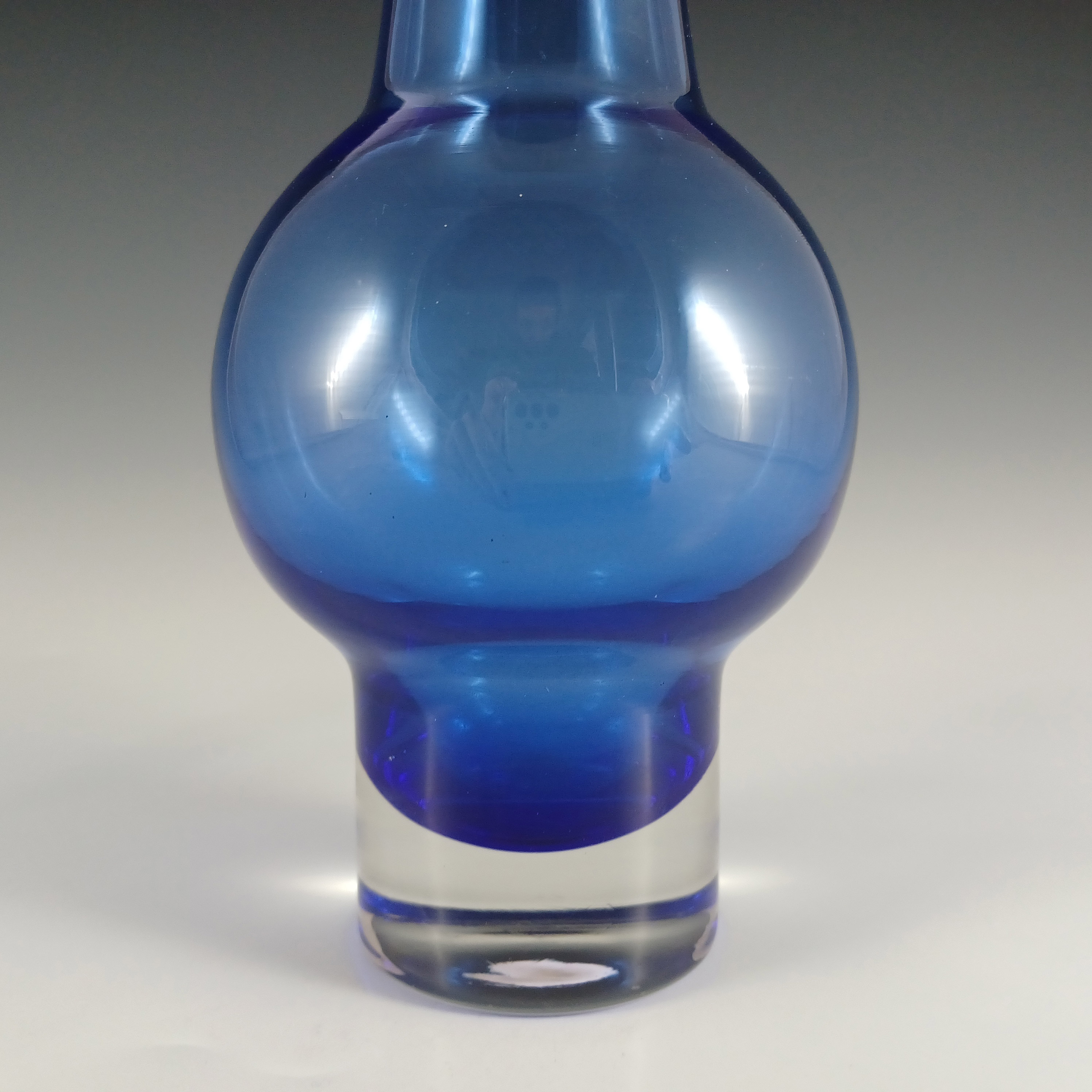 (image for) Riihimaki #1371 Riihimaen Lasi Oy Scandinavian Blue Glass Vase - Click Image to Close