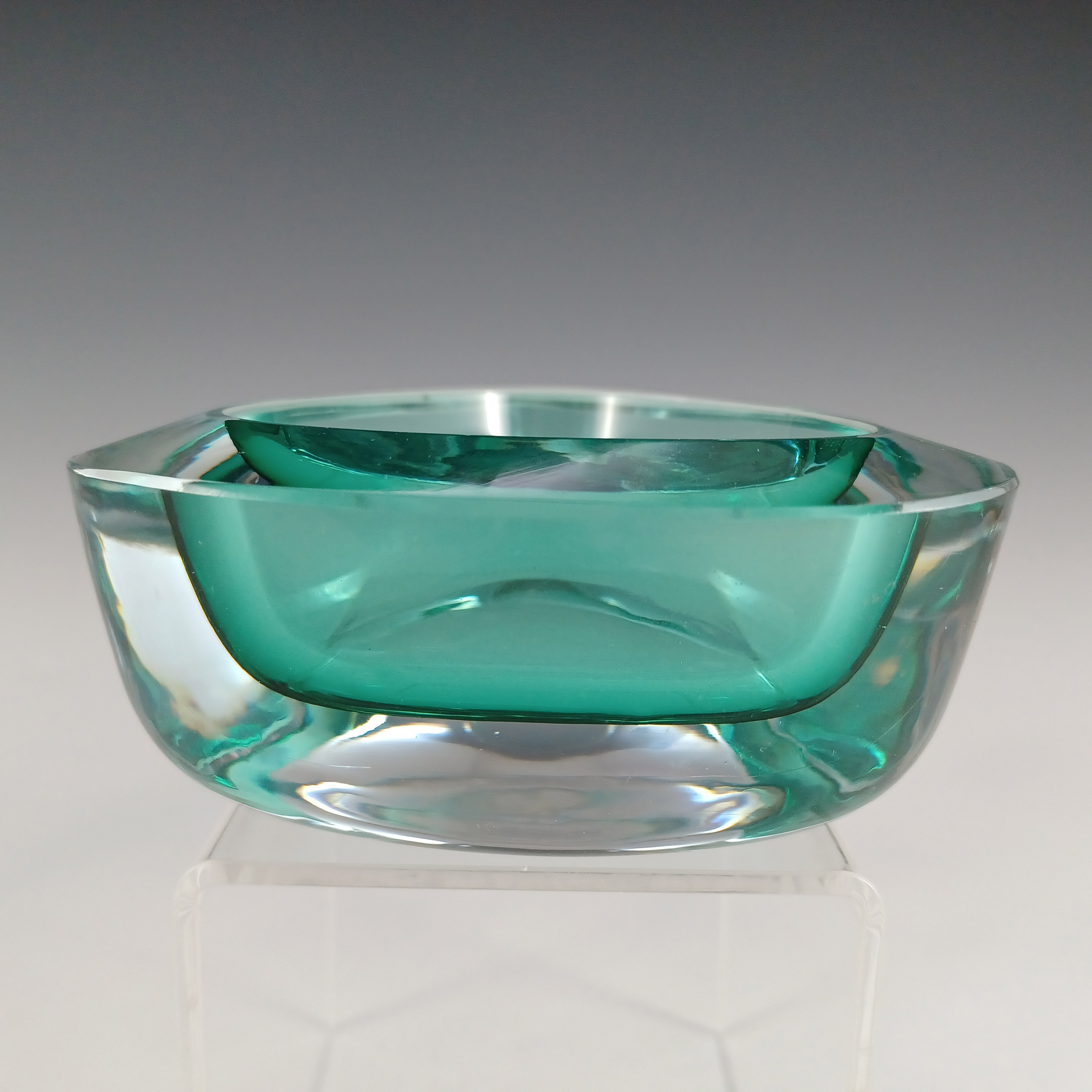 (image for) Strömberg #H89 Swedish Green Cased Glass Ashtray Bowl - Signed - Click Image to Close