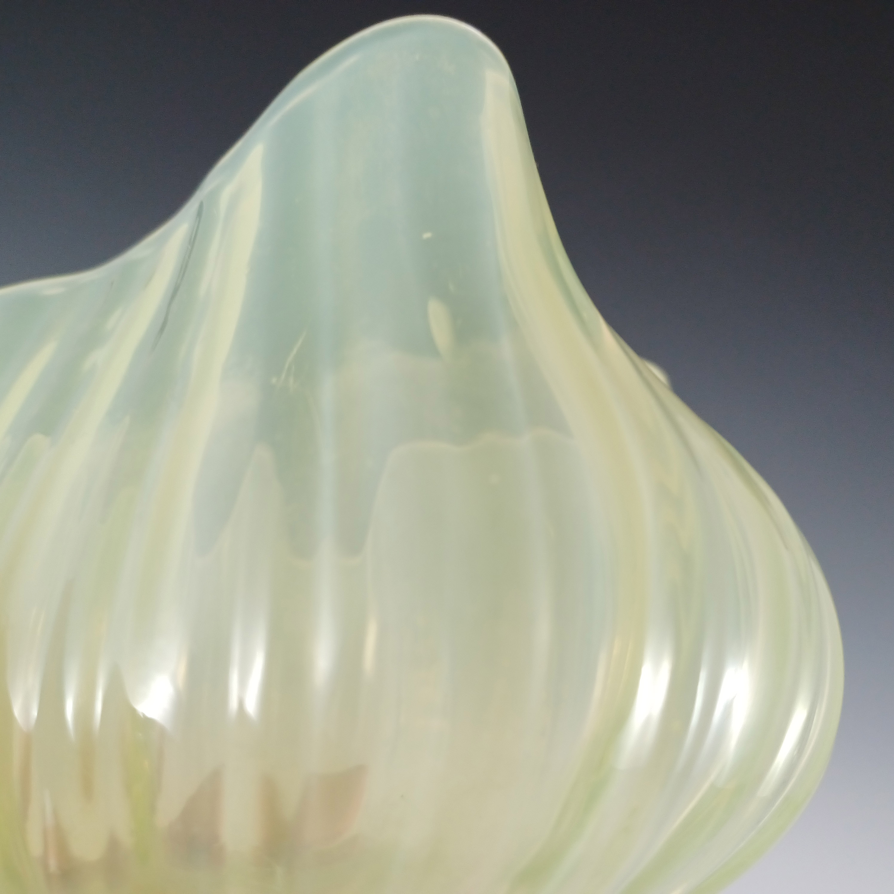 Victorian Vaseline Opalescent Uranium Yellow Glass Vase / Bowl - Click Image to Close