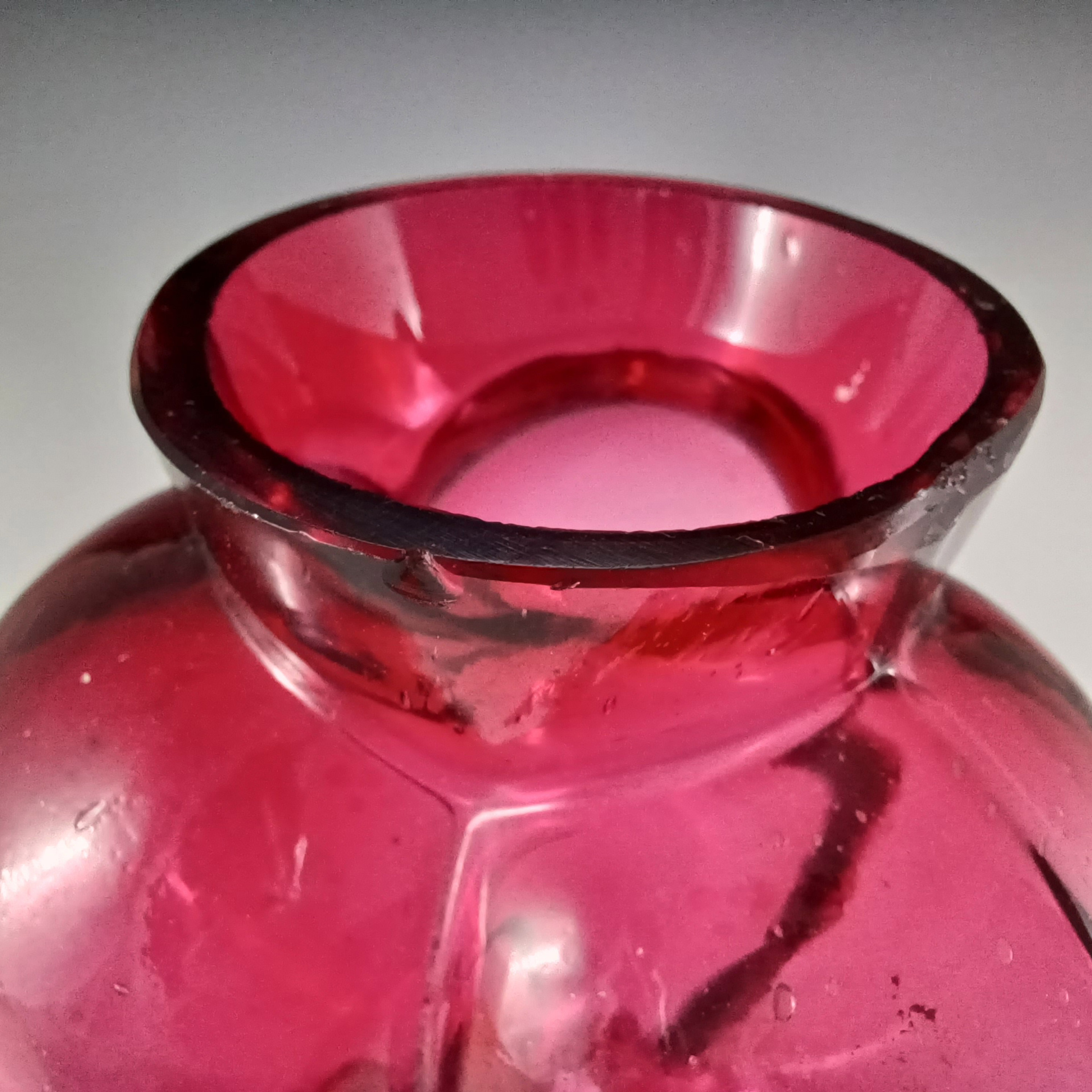 (image for) Welz Bohemian Cranberry Pink Glass Tri-Lobed Heart Vase - Click Image to Close
