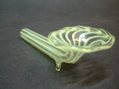 (image for) Lauscha German Green Striped Lampworked Glass Knife Rest - Click Image to Close
