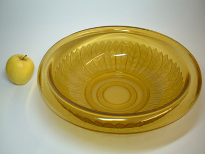 (image for) Large 1930s Vintage Art Deco Amber Glass Centerpiece Bowl - Click Image to Close