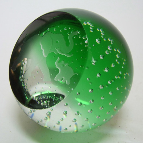 Caithness Green Glass "Creatures" Elephants Paperweight - Click Image to Close
