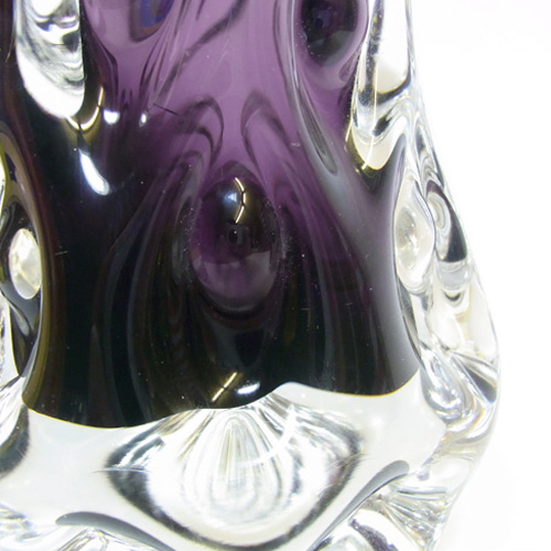 Liskeard 1970's Purple Glass "Knobbly" Vase by Jim Dyer - Click Image to Close