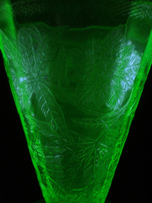(image for) Jeannette Poinsettia Floral Depression Glass Tumbler - Click Image to Close
