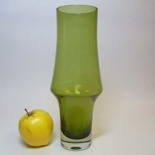 (image for) Riihimaki #1377 Riihimaen Lasi Oy Green Glass Vase - Click Image to Close