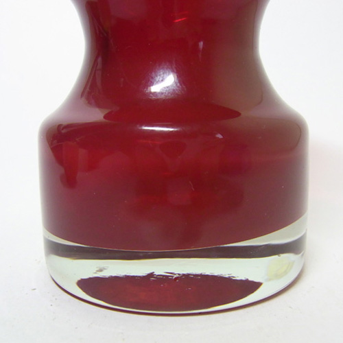 Alsterfors #AV229/16 Scandinavian Red Cased Glass 6.5" Vase - Click Image to Close