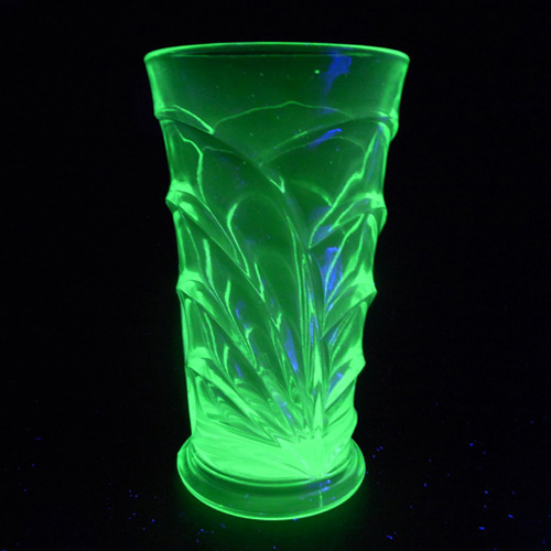 Bagley #3153 Art Deco Uranium Green Glass 'Osprey' Vase - Click Image to Close