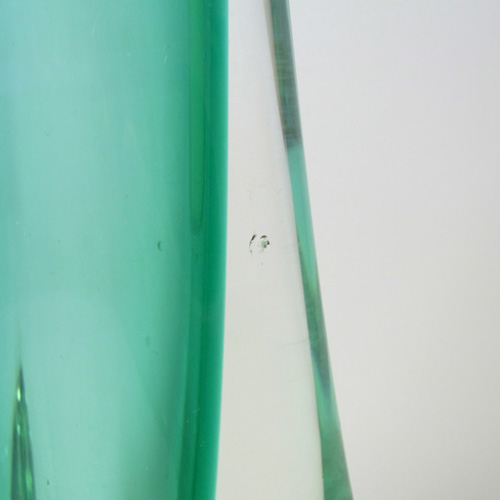 Whitefriars #9571 Cased Green Glass Teardrop Vase - Click Image to Close